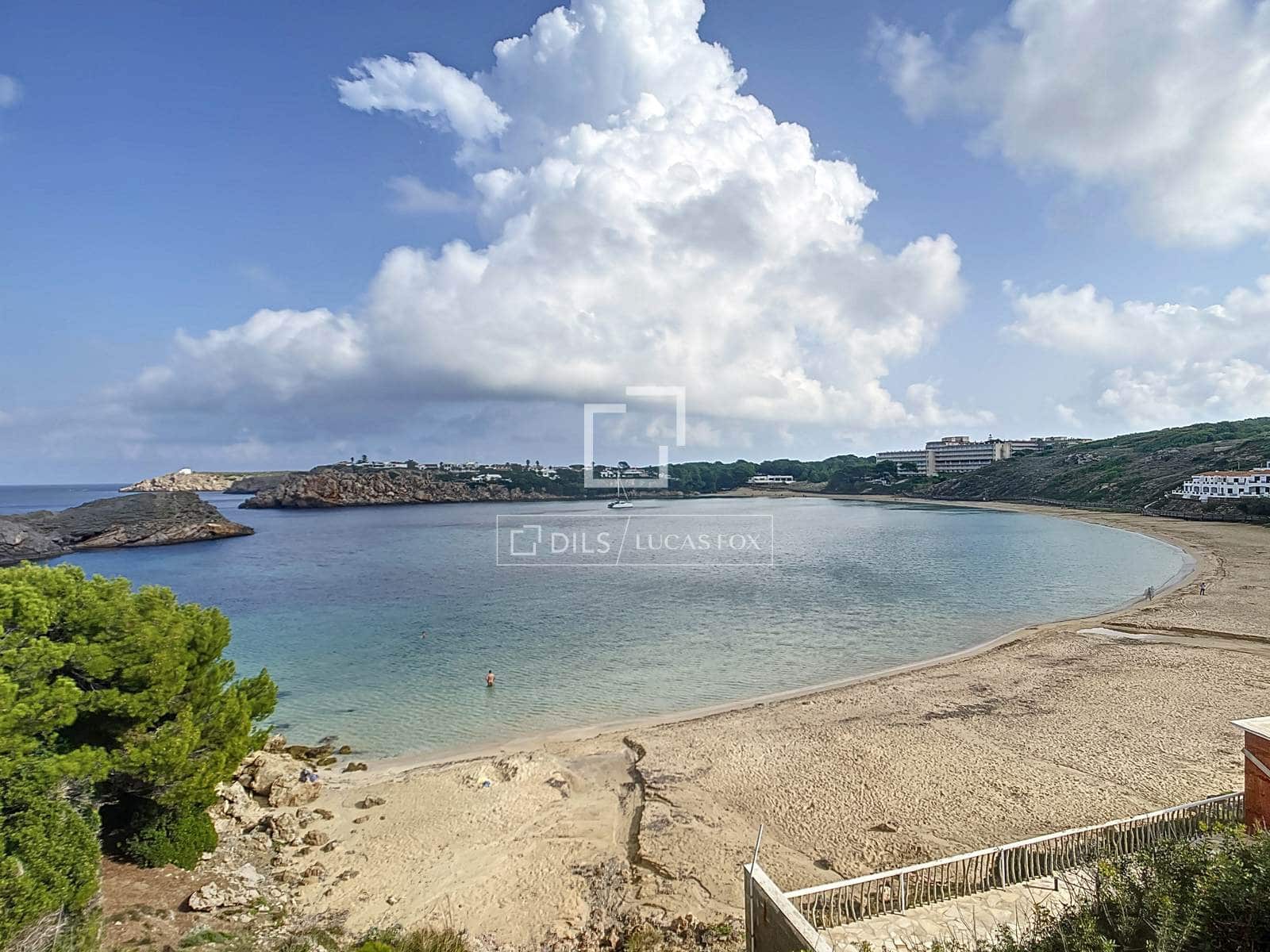 2 bedroom Villa for sale in Es Mercadal with pool garage - € 2,495,000 (Ref: 9928468)
