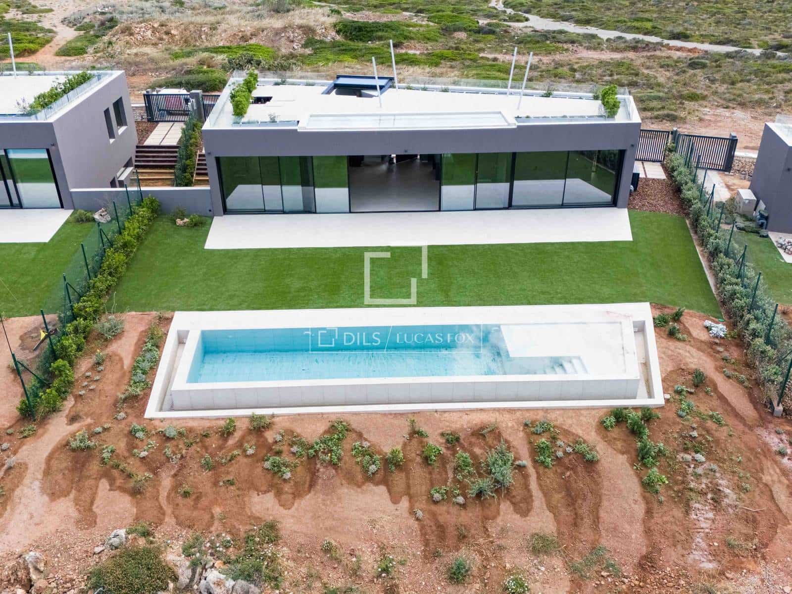 2 bedroom Villa for sale in Es Mercadal with pool garage - € 2,495,000 (Ref: 9928468)
