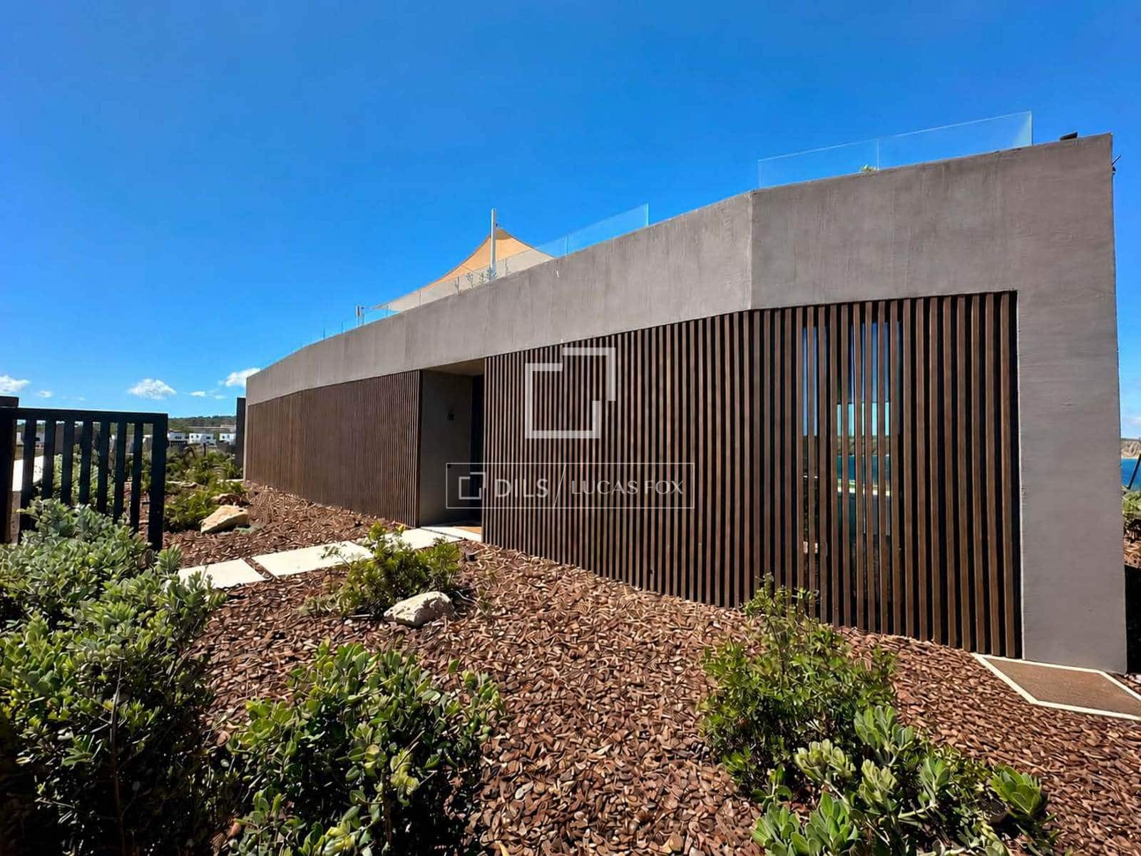 3 bedroom Villa for sale in Es Mercadal with pool garage - € 3,600,000 (Ref: 9928469)