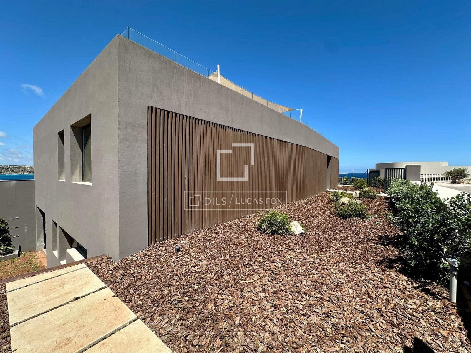 3 bedroom Villa for sale in Es Mercadal with pool garage - € 3,600,000 (Ref: 9928469)