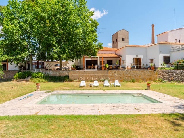 10 slaapkamer Finca/Landhuis te koop in Requena met zwembad garage - € 1.700.000 (Ref: 9928470)