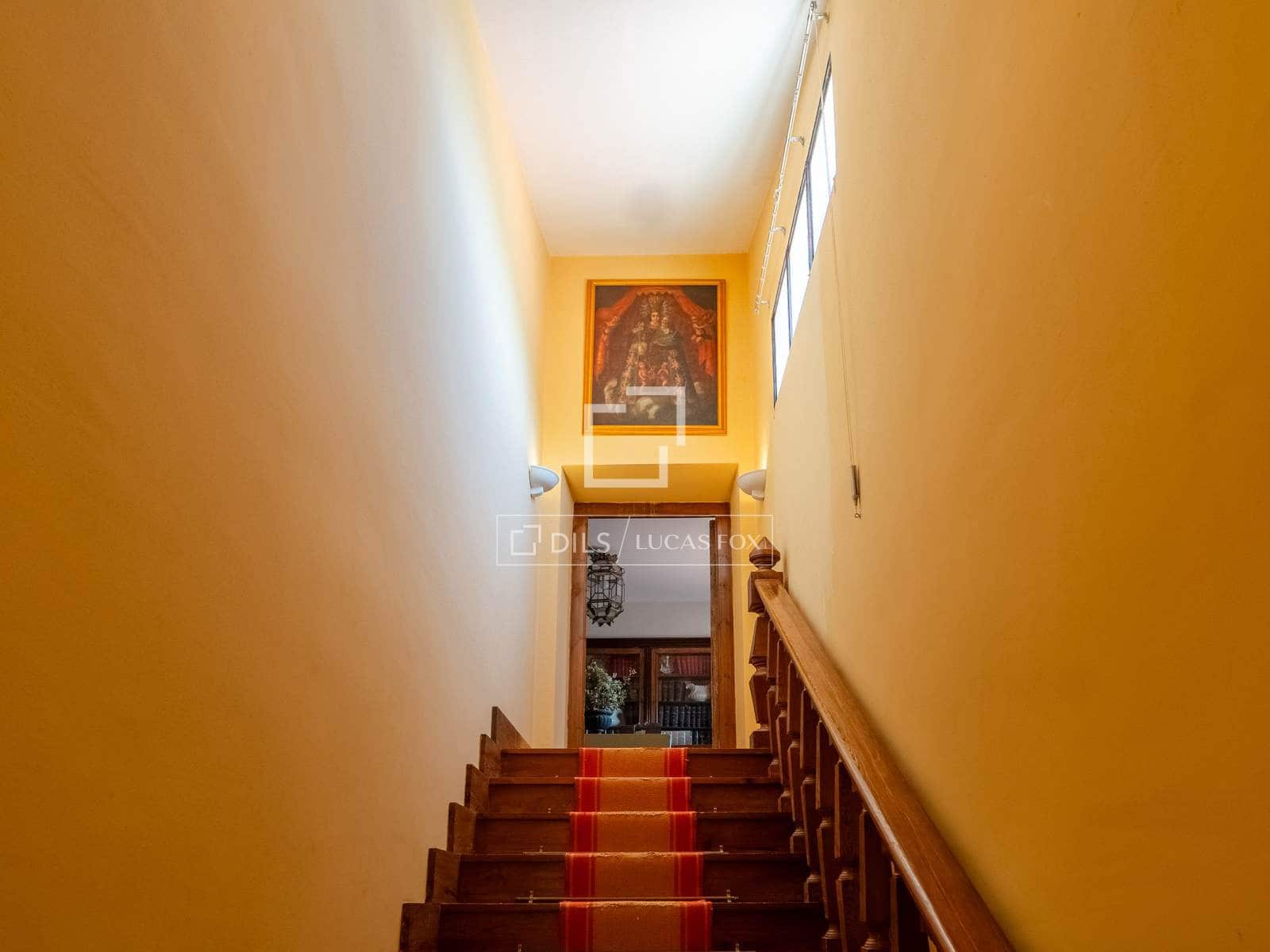 10 bedroom Finca/Country House for sale in Requena with pool garage - € 1,700,000 (Ref: 9928470)