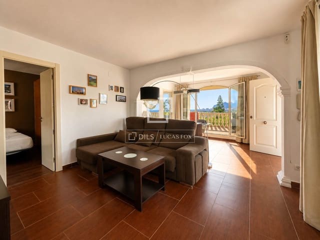 Chalet de 4 habitaciones en Calpe / Calp en venta con piscina garaje - 520.000 € (Ref: 9928532)