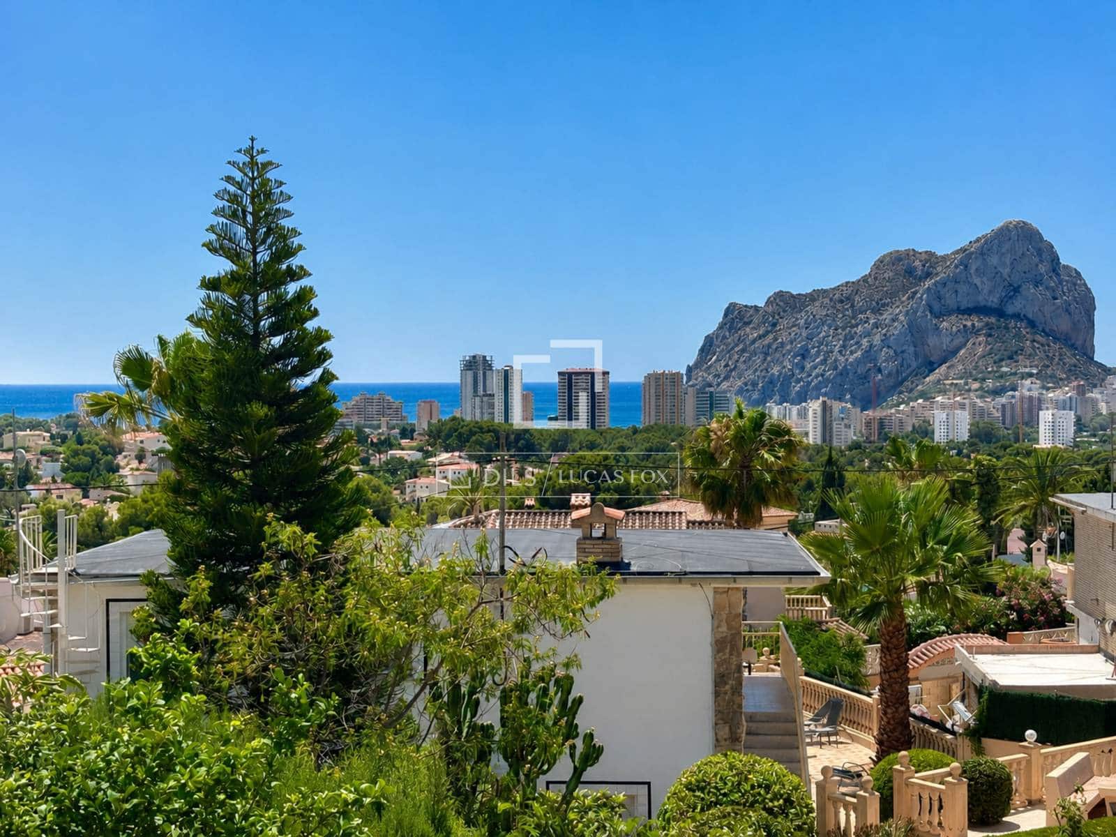 Chalet de 4 habitaciones en Calpe / Calp en venta con piscina garaje - 520.000 € (Ref: 9928532)