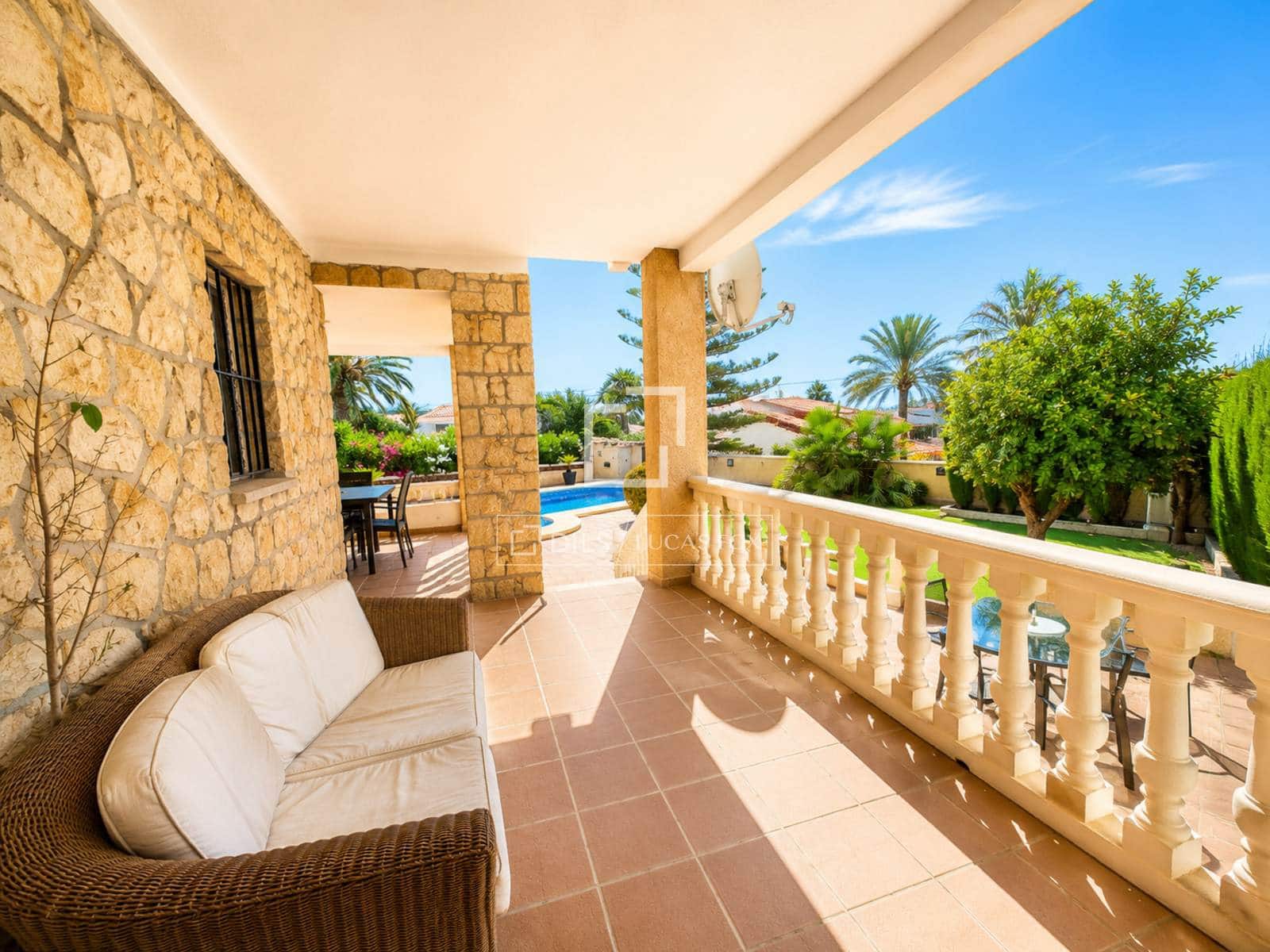 Chalet de 4 habitaciones en Calpe / Calp en venta con piscina garaje - 520.000 € (Ref: 9928532)