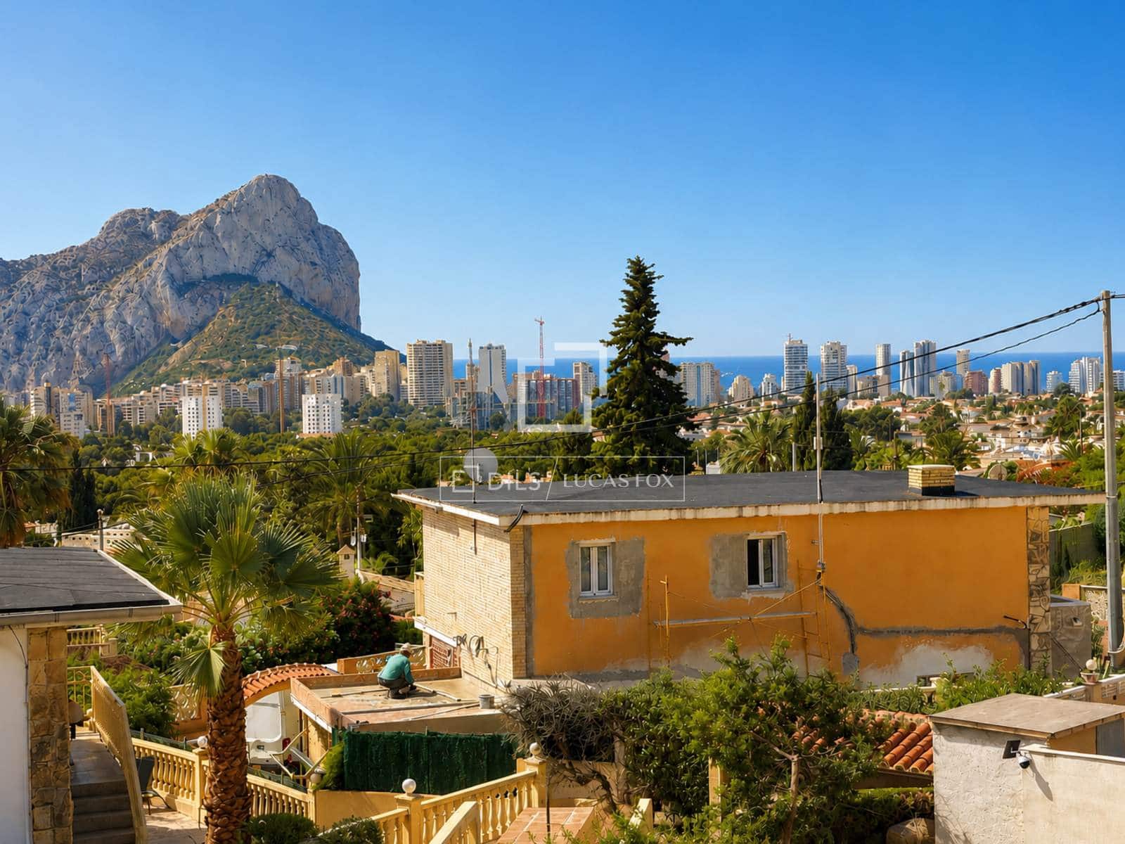Chalet de 4 habitaciones en Calpe / Calp en venta con piscina garaje - 520.000 € (Ref: 9928532)