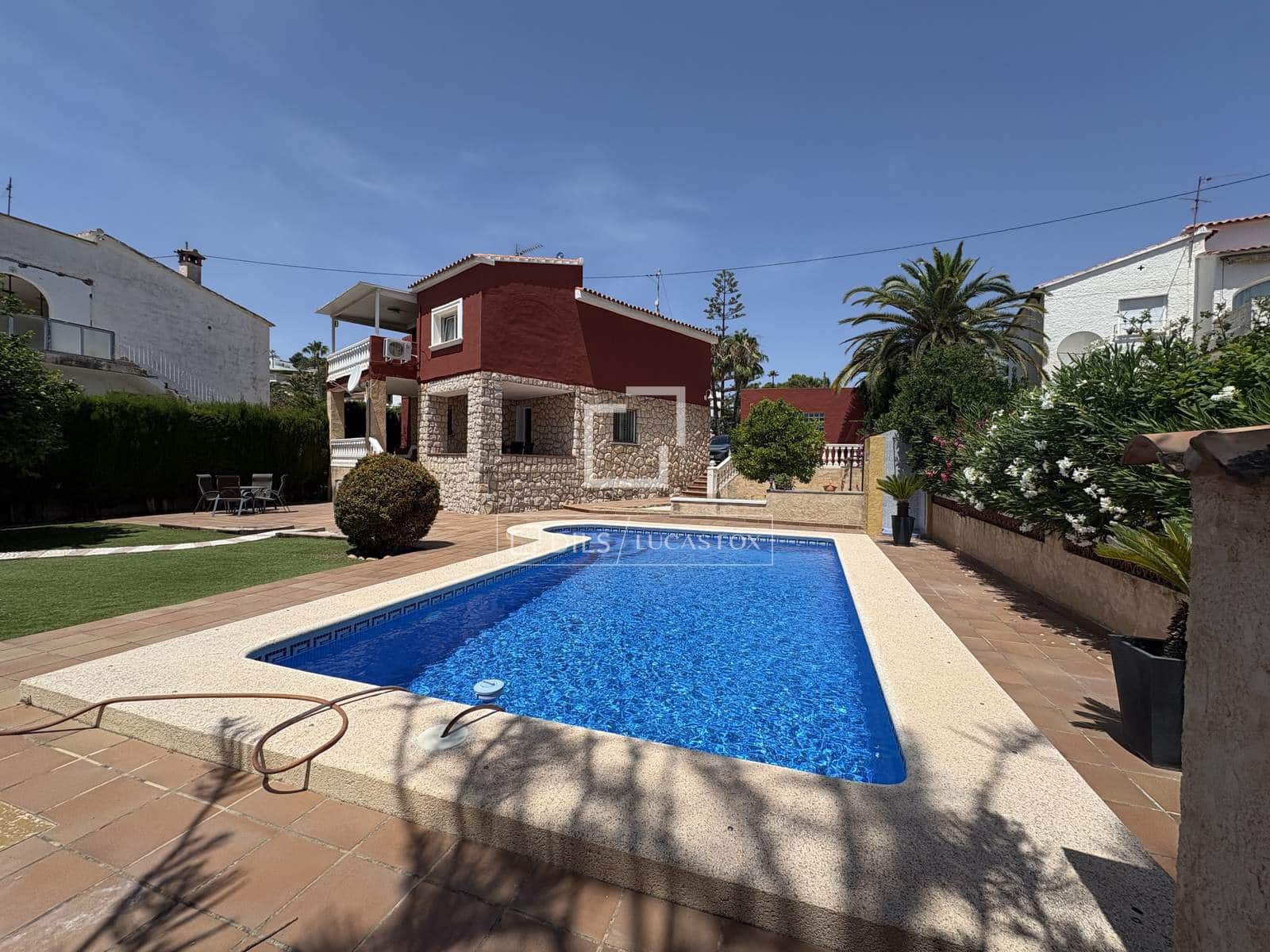 Chalet de 4 habitaciones en Calpe / Calp en venta con piscina garaje - 520.000 € (Ref: 9928532)
