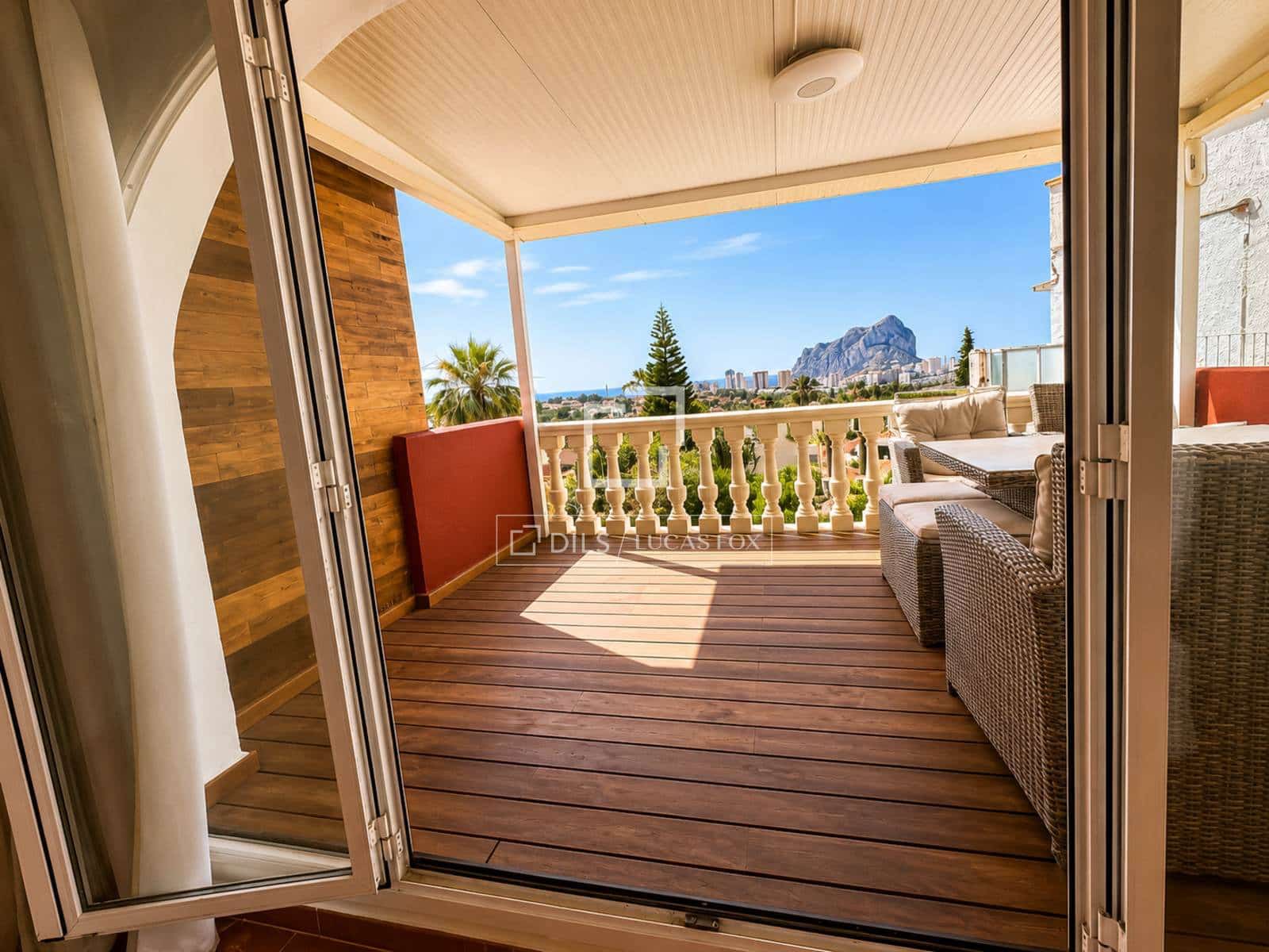 Chalet de 4 habitaciones en Calpe / Calp en venta con piscina garaje - 520.000 € (Ref: 9928532)