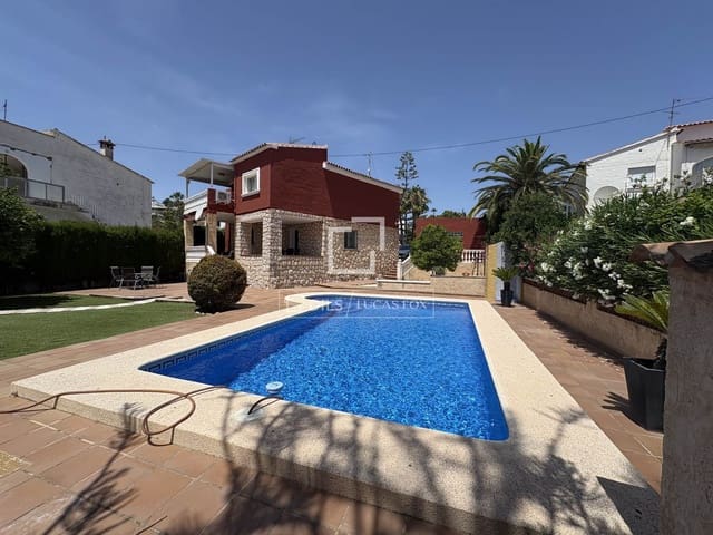 Chalet de 4 habitaciones en Calpe / Calp en venta con piscina garaje - 520.000 € (Ref: 9928532)