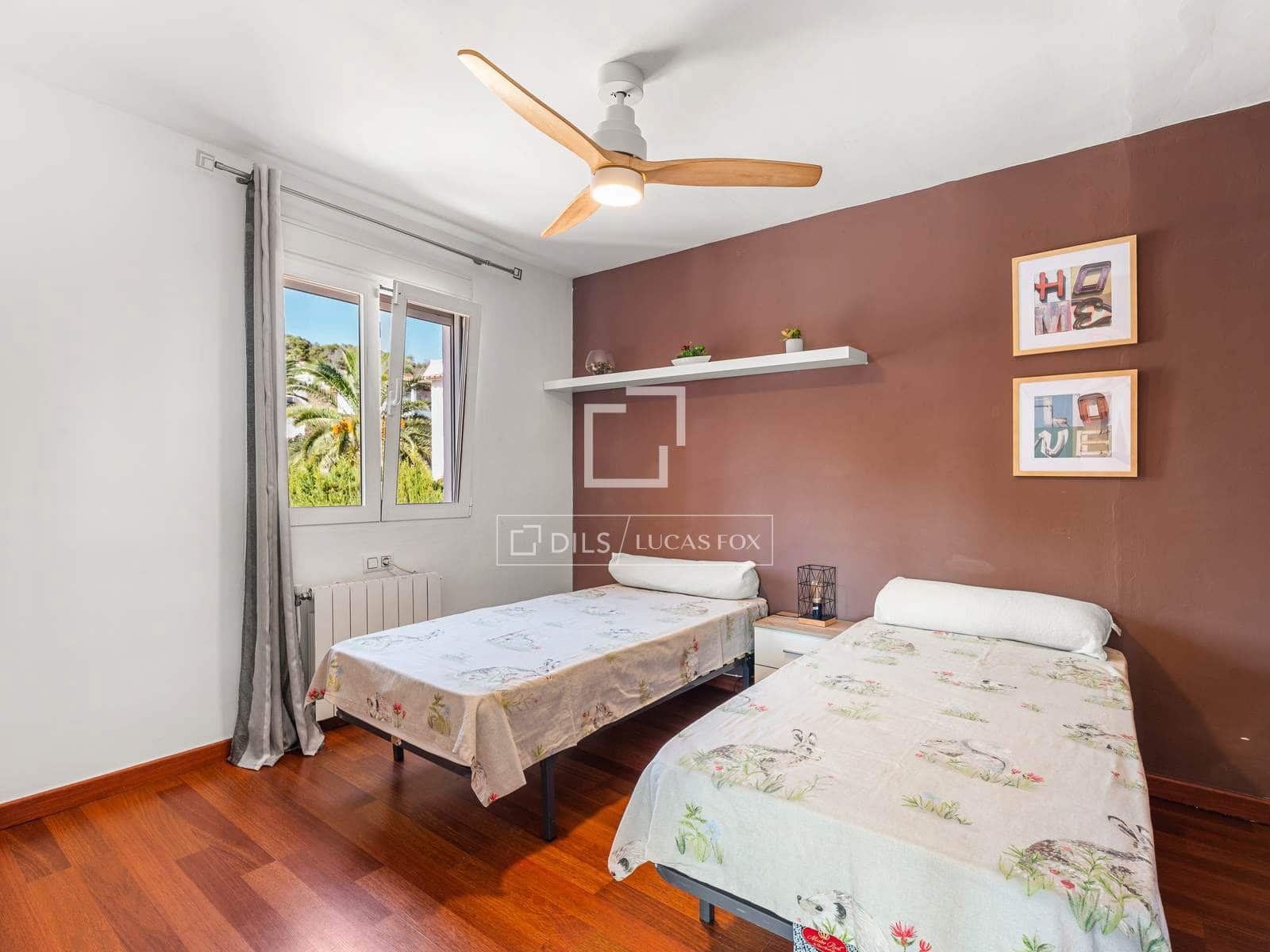 4 quarto Moradia para venda em Calpe / Calp com piscina garagem - 520 000 € (Ref: 9928532)