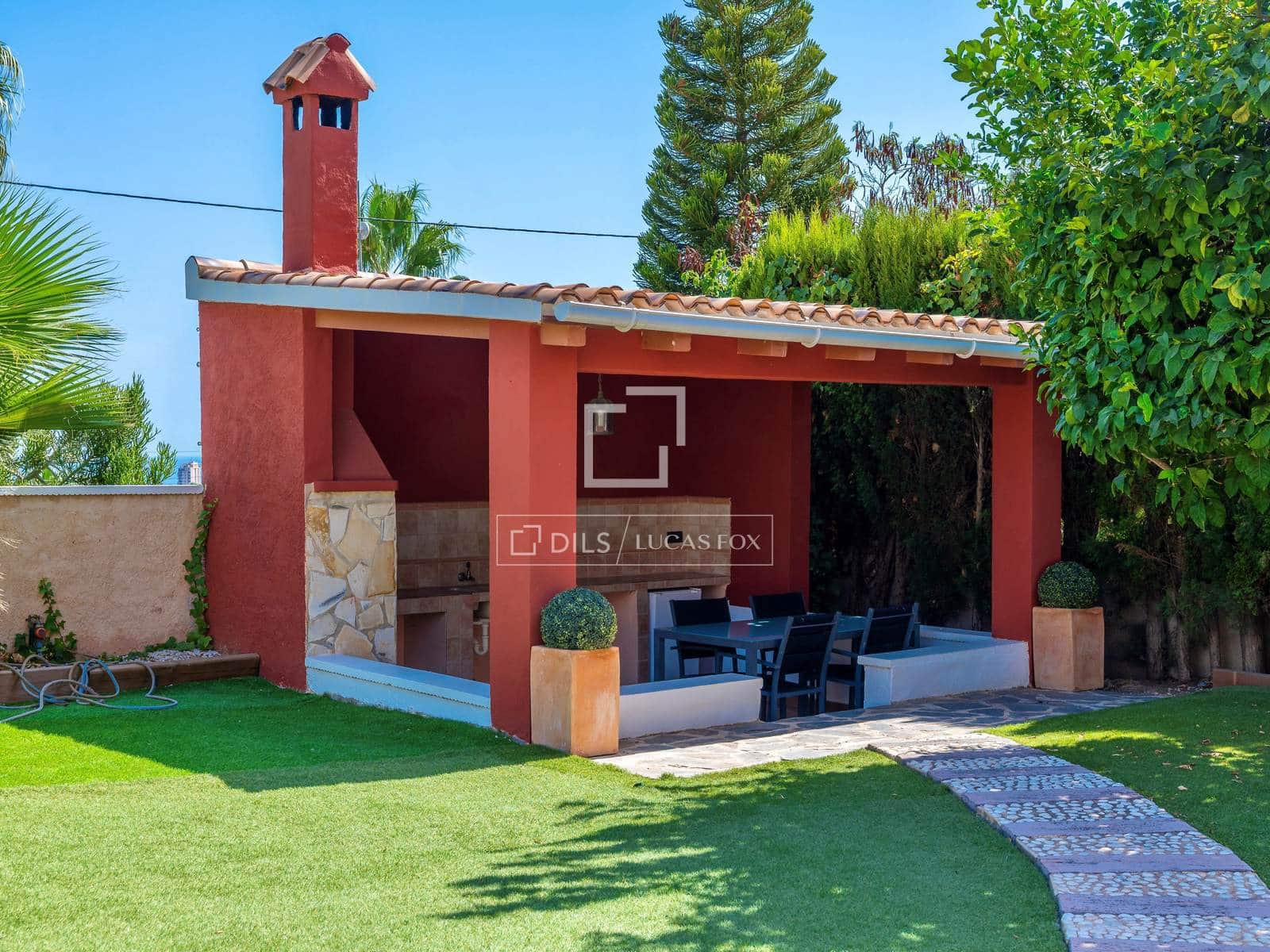 4 quarto Moradia para venda em Calpe / Calp com piscina garagem - 520 000 € (Ref: 9928532)