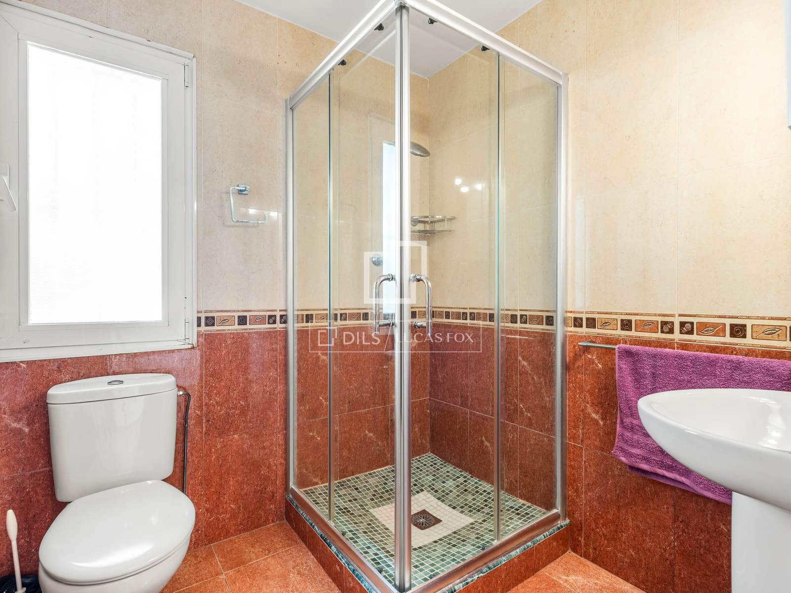 4 quarto Moradia para venda em Calpe / Calp com piscina garagem - 520 000 € (Ref: 9928532)