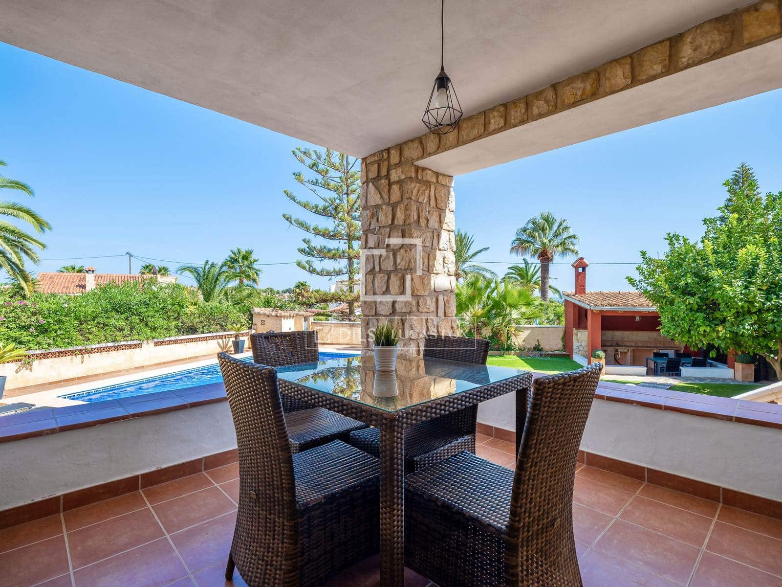 4 quarto Moradia para venda em Calpe / Calp com piscina garagem - 520 000 € (Ref: 9928532)