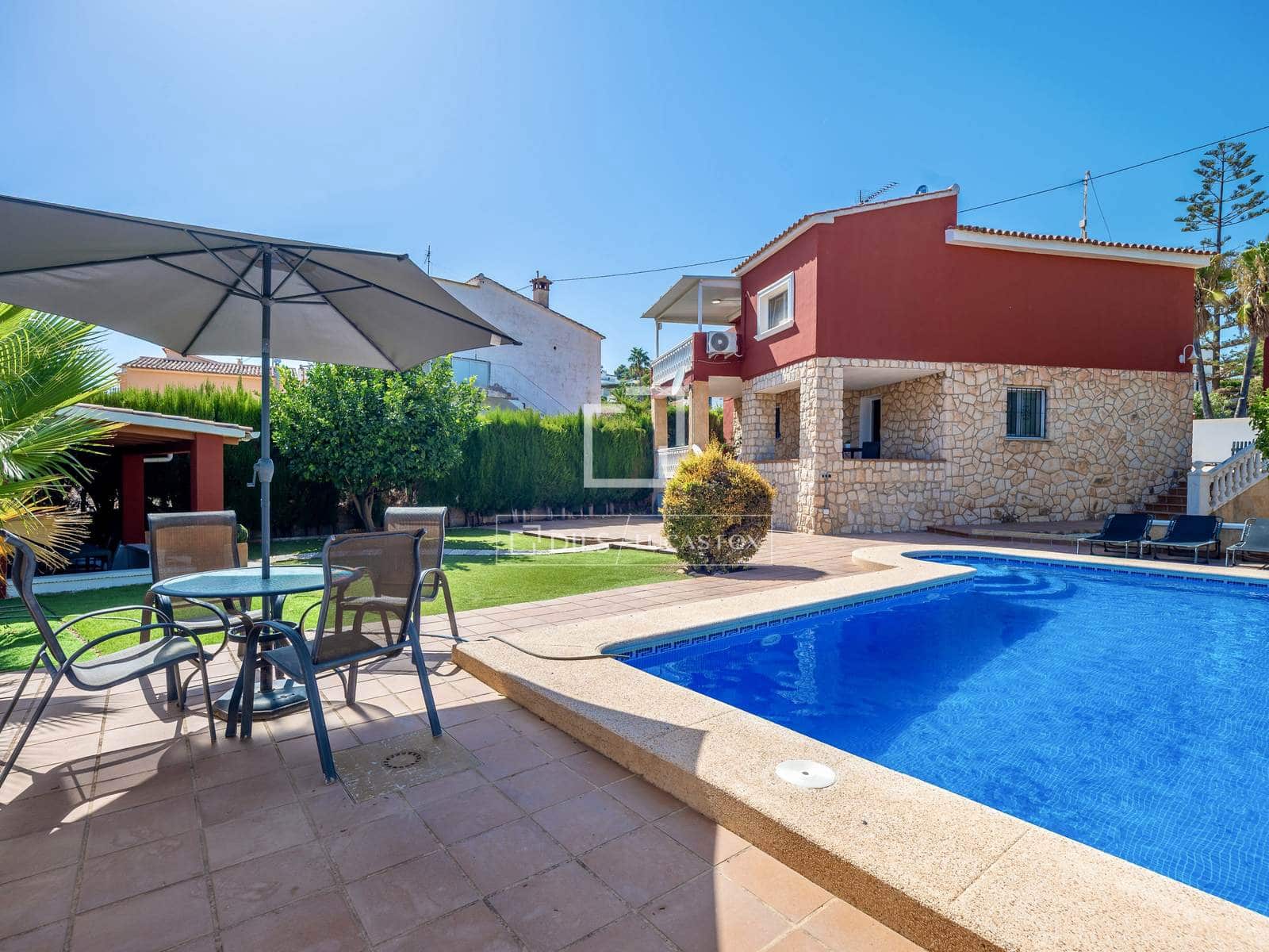 4 quarto Moradia para venda em Calpe / Calp com piscina garagem - 520 000 € (Ref: 9928532)
