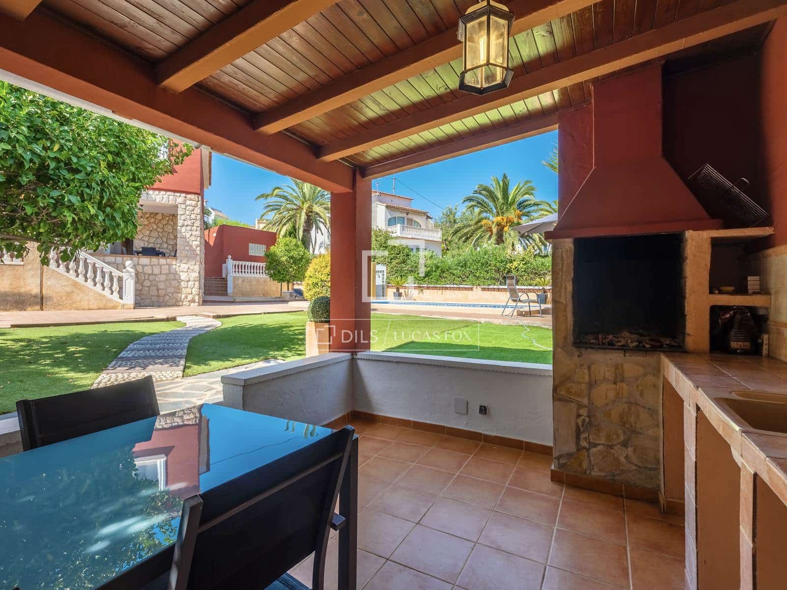 4 quarto Moradia para venda em Calpe / Calp com piscina garagem - 520 000 € (Ref: 9928532)