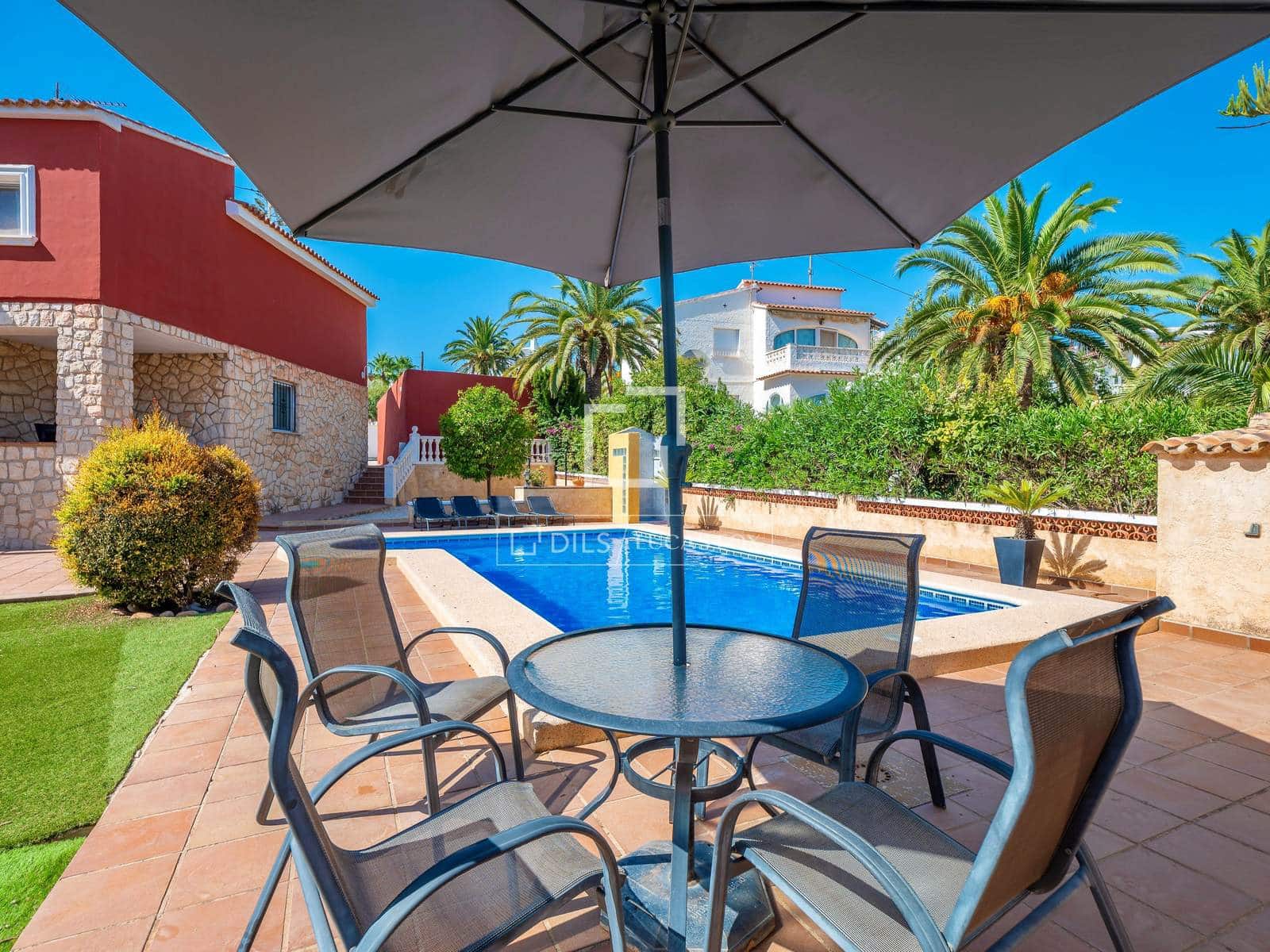 4 quarto Moradia para venda em Calpe / Calp com piscina garagem - 520 000 € (Ref: 9928532)