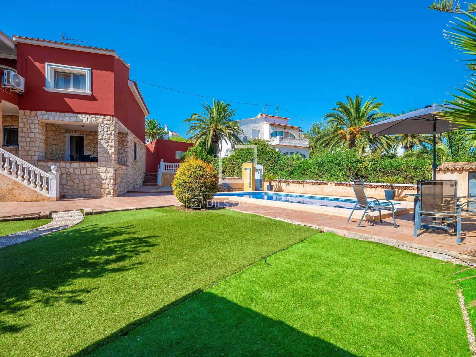 4 quarto Moradia para venda em Calpe / Calp com piscina garagem - 520 000 € (Ref: 9928532)