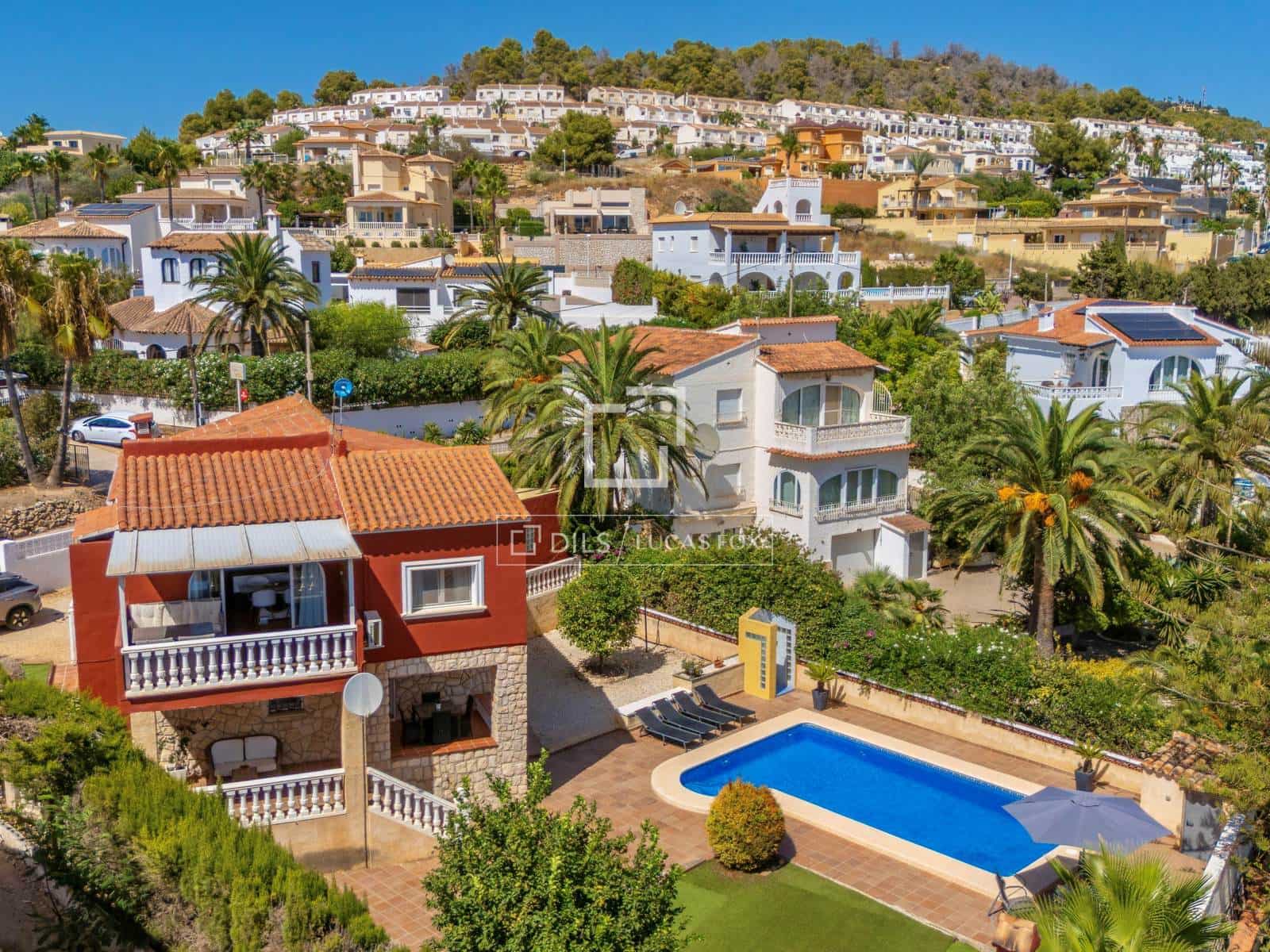 4 quarto Moradia para venda em Calpe / Calp com piscina garagem - 520 000 € (Ref: 9928532)