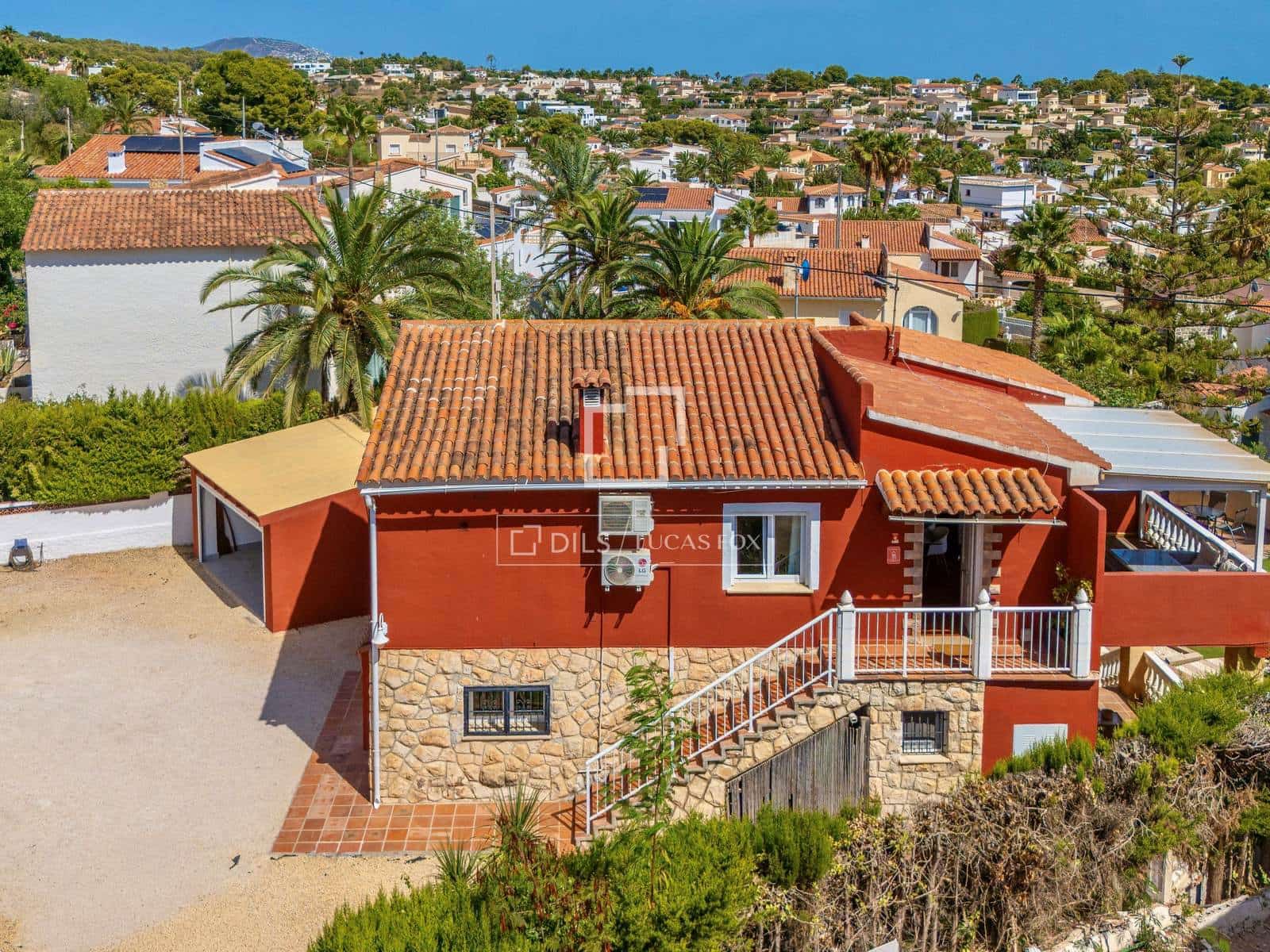 4 quarto Moradia para venda em Calpe / Calp com piscina garagem - 520 000 € (Ref: 9928532)