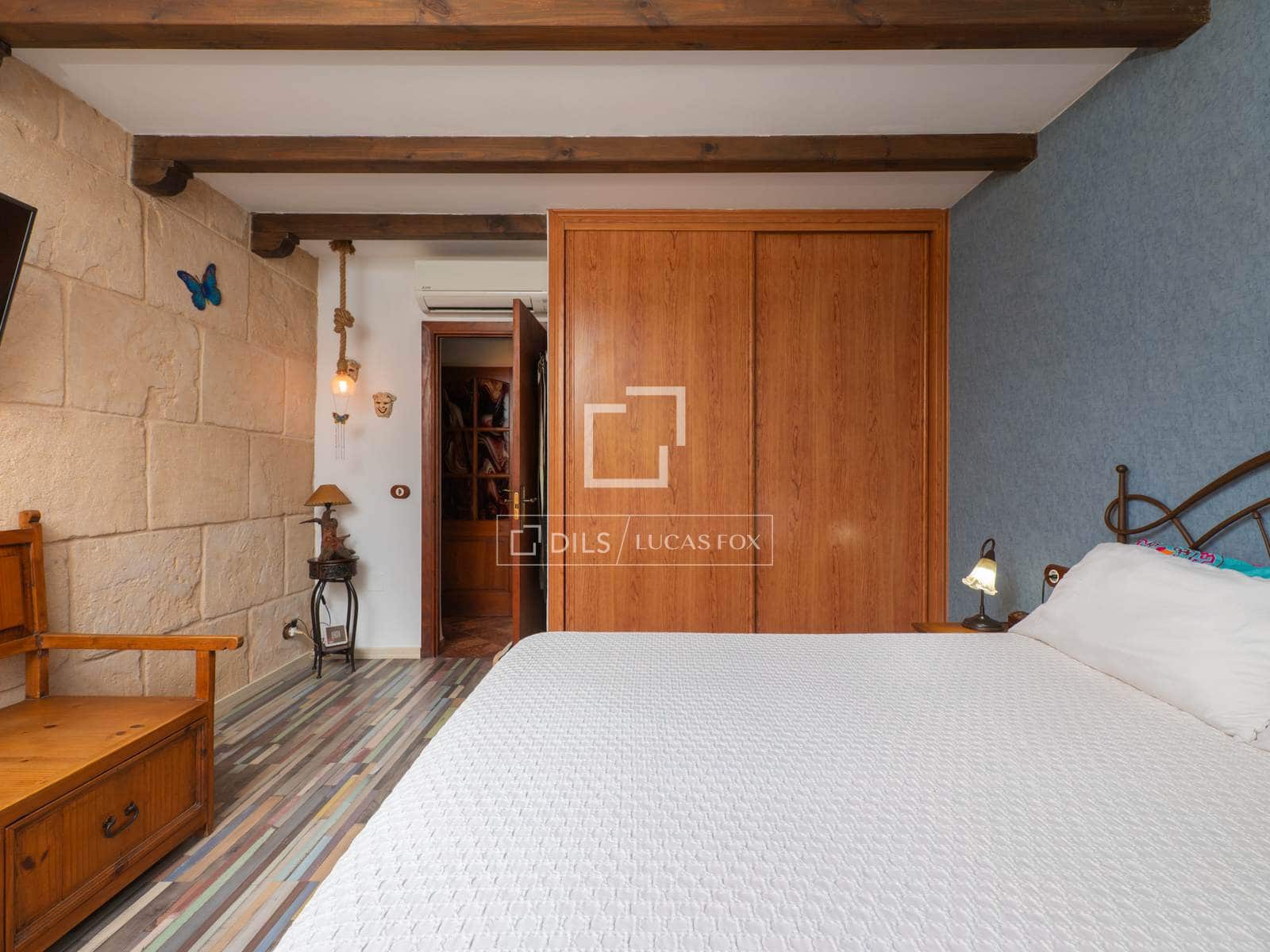 3 quarto Moradia para venda em Sant Antoni de Portmany com piscina garagem - 1 400 000 € (Ref: 9928533)