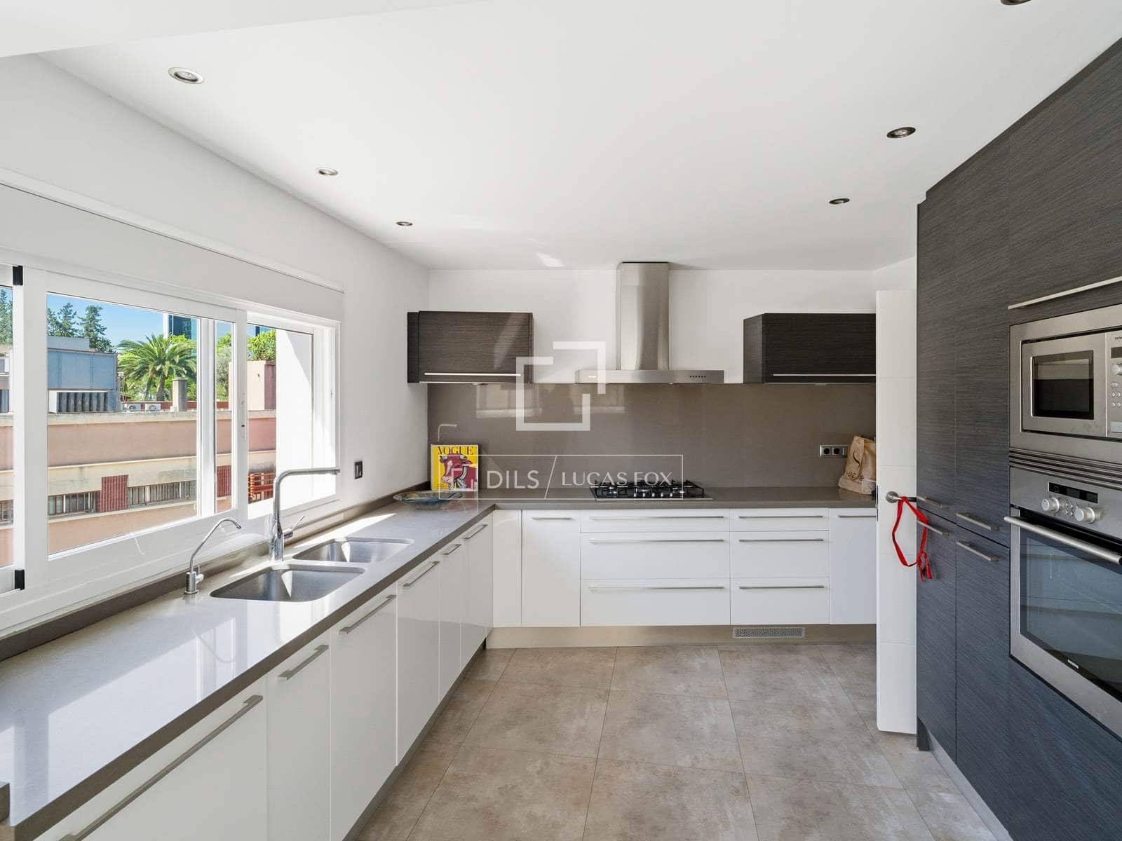 3 bedroom Penthouse for sale in Palma de Mallorca - € 895,000 (Ref: 9928535)