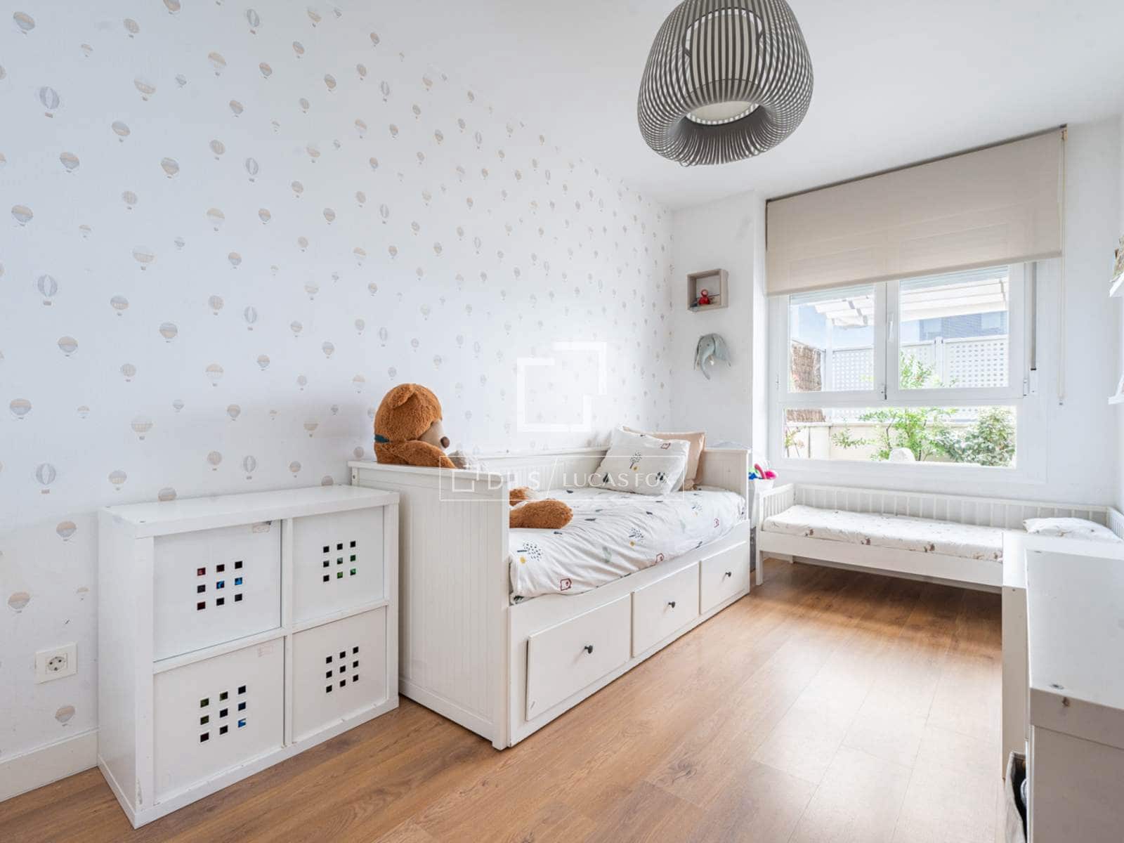 3 bedroom Apartment for sale in Madrid city with pool garage - € 1,187,000 (Ref: 9929769)