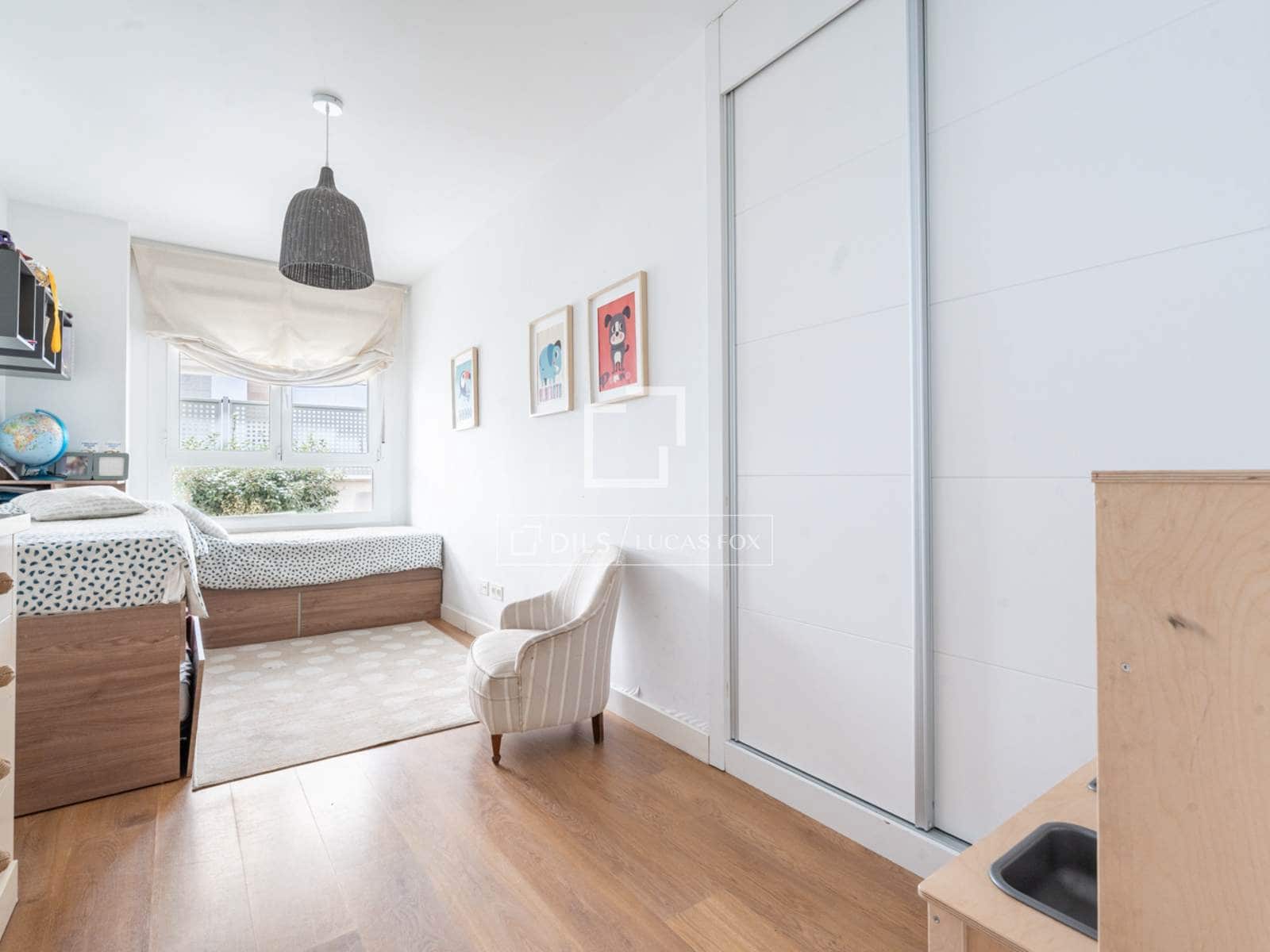 3 bedroom Apartment for sale in Madrid city with pool garage - € 1,187,000 (Ref: 9929769)