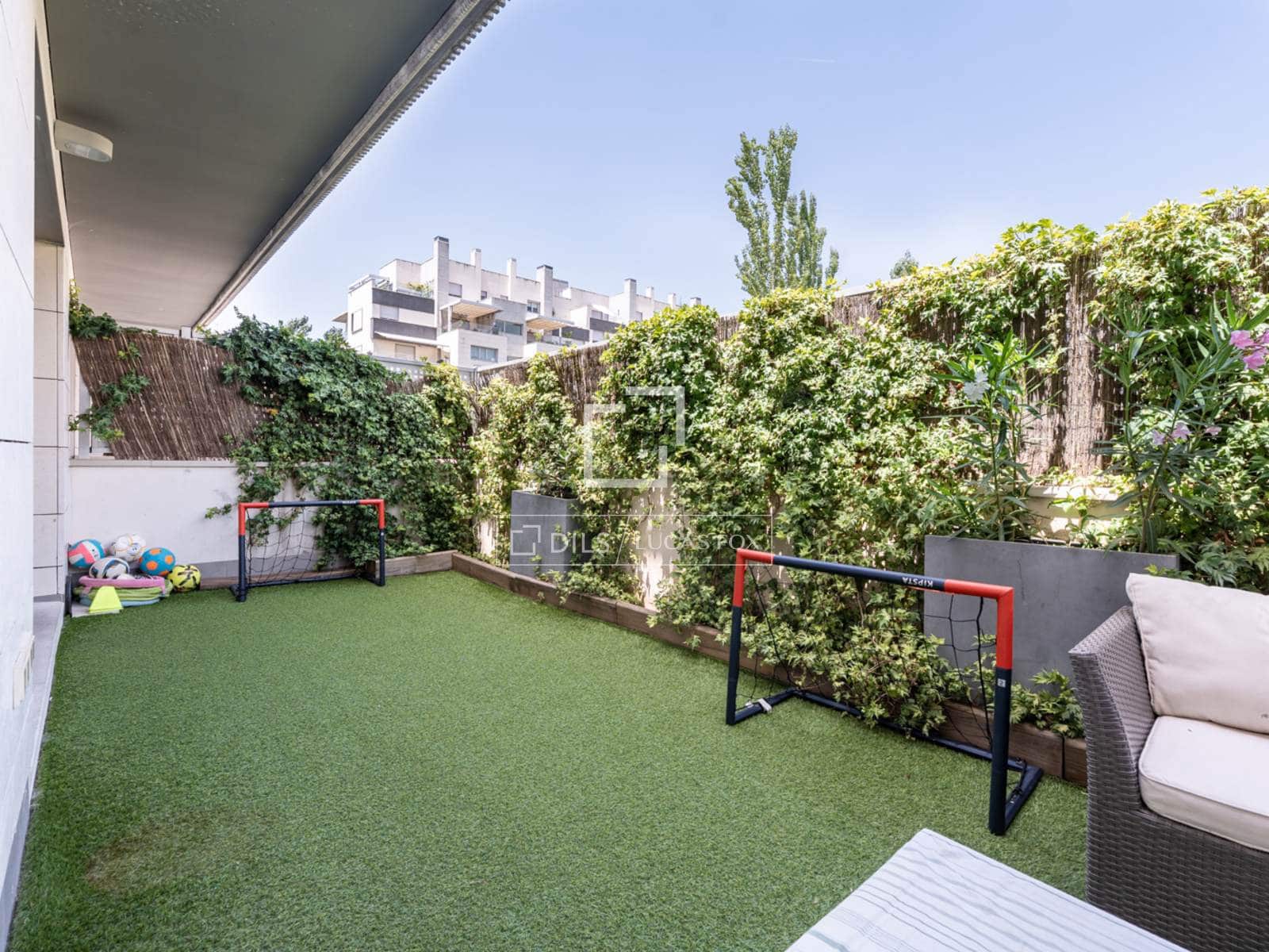 3 bedroom Apartment for sale in Madrid city with pool garage - € 1,187,000 (Ref: 9929769)