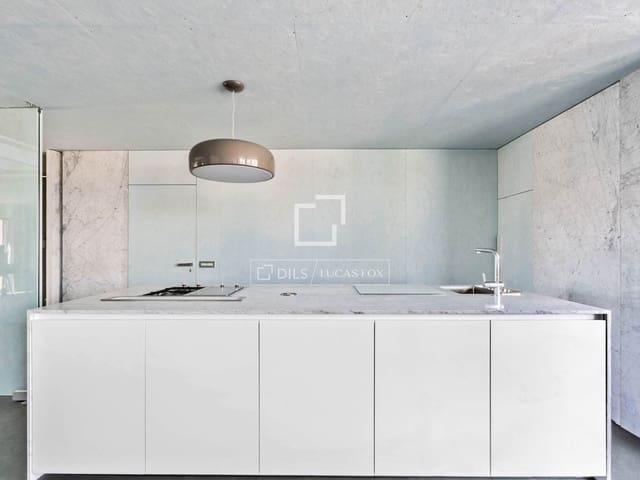 2 soveværelse Penthouse til salg i Alicante by med swimmingpool garage - € 750.000 (Ref: 9932144)