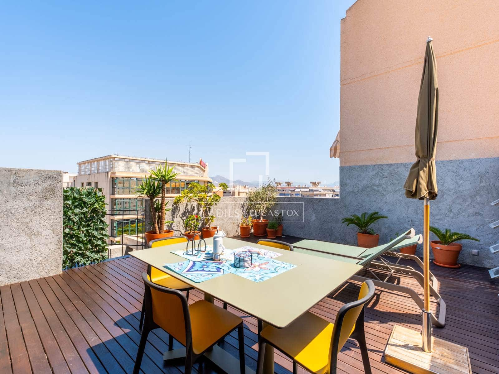 2 bedroom Penthouse for sale in Alicante / Alacant city with pool garage - € 750,000 (Ref: 9932144)