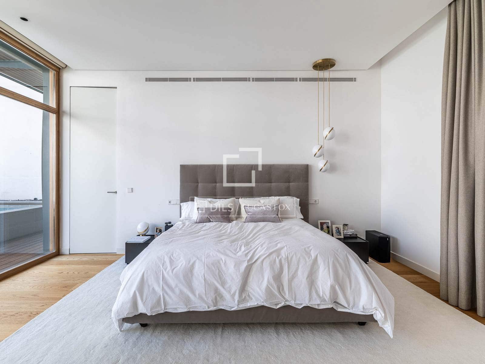 4 bedroom Penthouse for sale in Madrid city with pool garage - € 5,000,000 (Ref: 9932281)