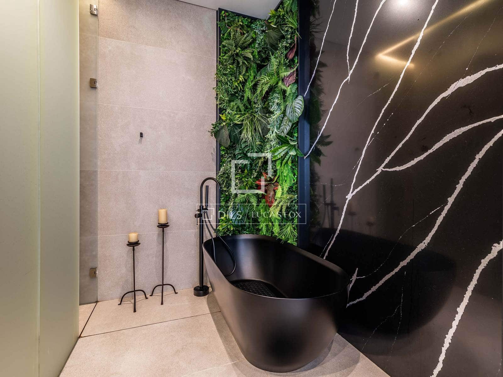 4 bedroom Penthouse for sale in Madrid city with pool garage - € 5,000,000 (Ref: 9932281)