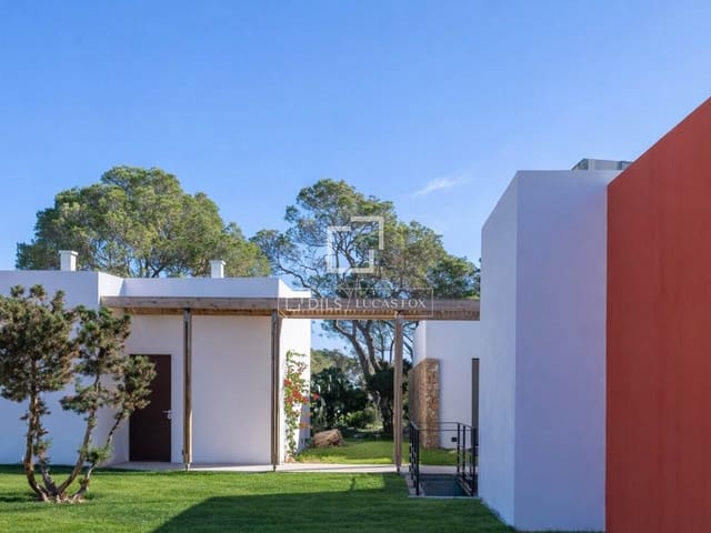 6 soveværelse Villa til salg i Formentera kommune med swimmingpool garage - € 9.450.000 (Ref: 9932382)