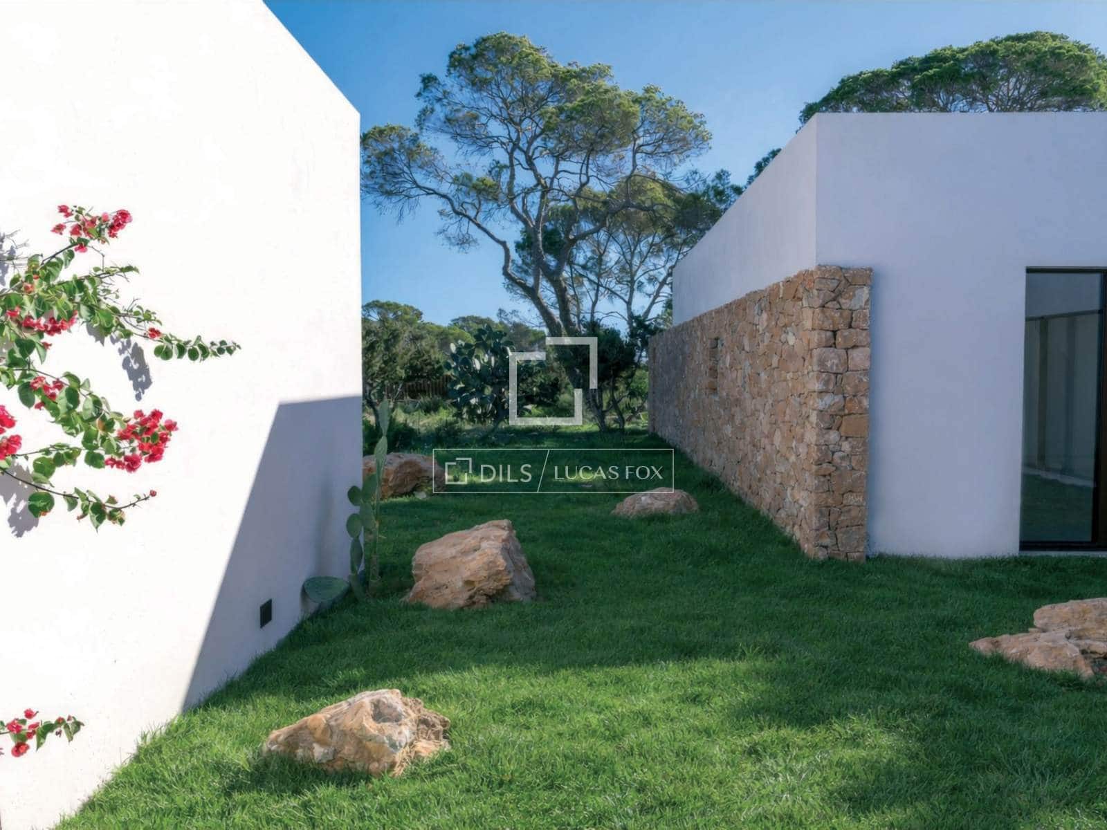 6 bedroom Villa for sale in Formentera municipality with pool garage - € 9,450,000 (Ref: 9932382)