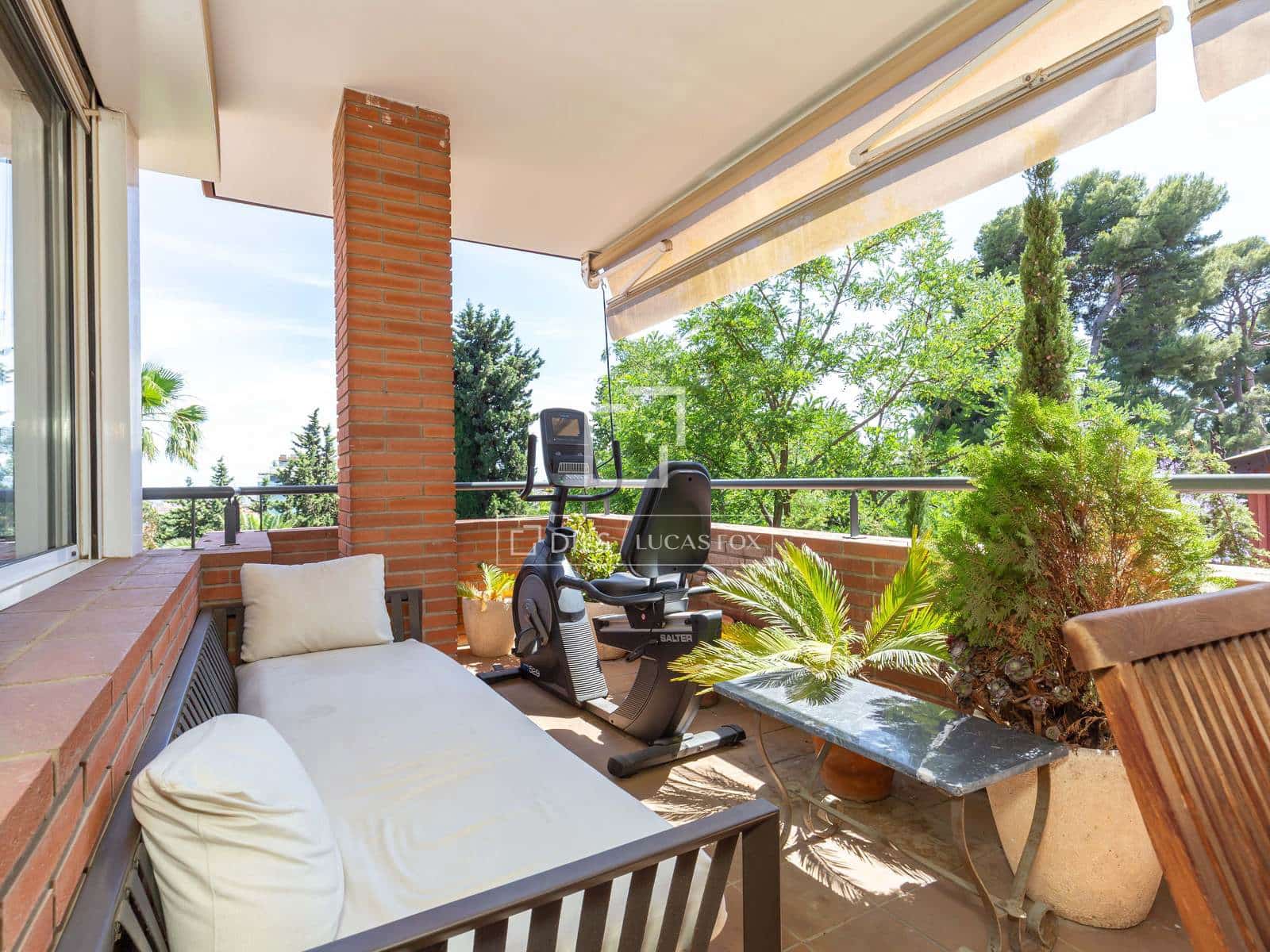 4 chambre Appartement à vendre à Esplugues de Llobregat avec piscine garage - 1 150 000 € (Ref: 9932383)