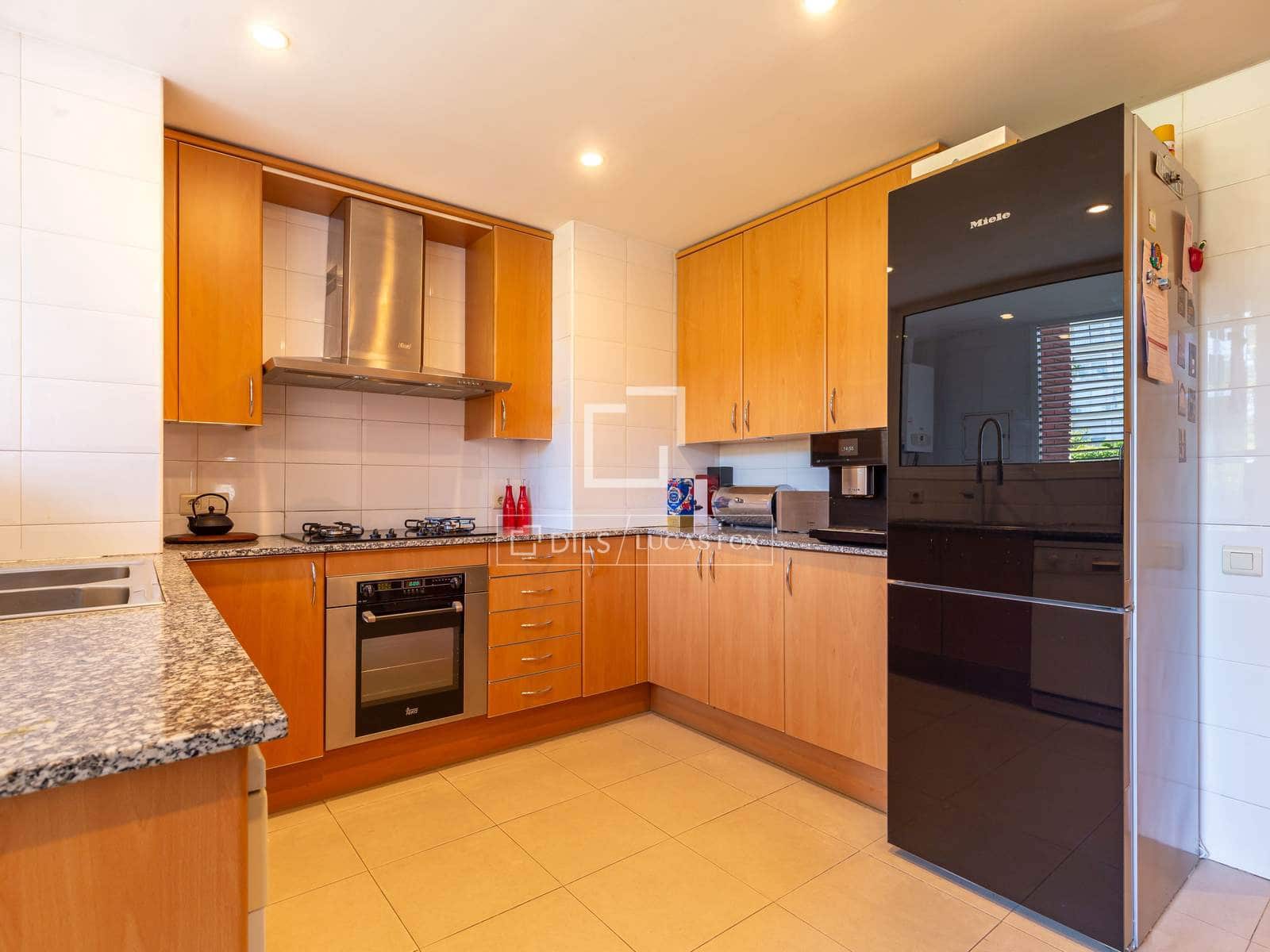 4 chambre Appartement à vendre à Esplugues de Llobregat avec piscine garage - 1 150 000 € (Ref: 9932383)