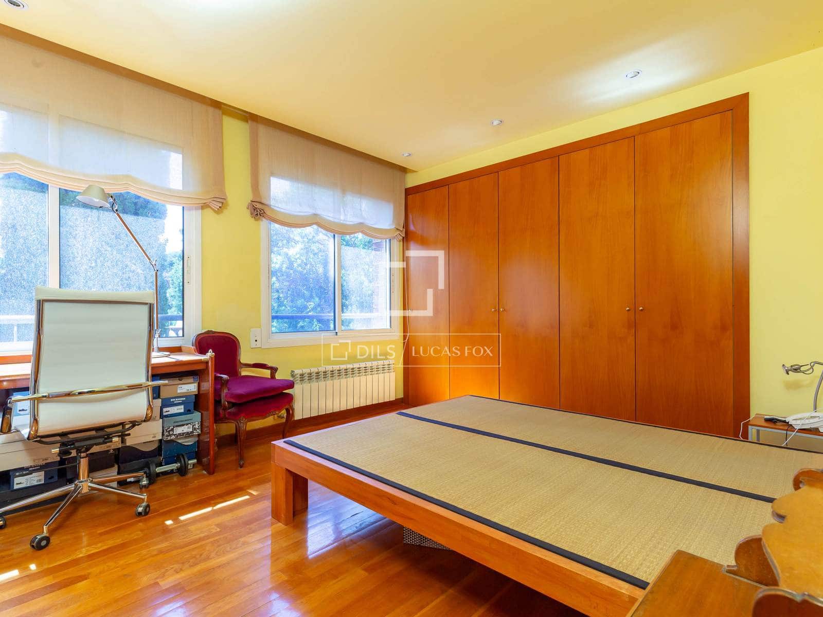 4 chambre Appartement à vendre à Esplugues de Llobregat avec piscine garage - 1 150 000 € (Ref: 9932383)