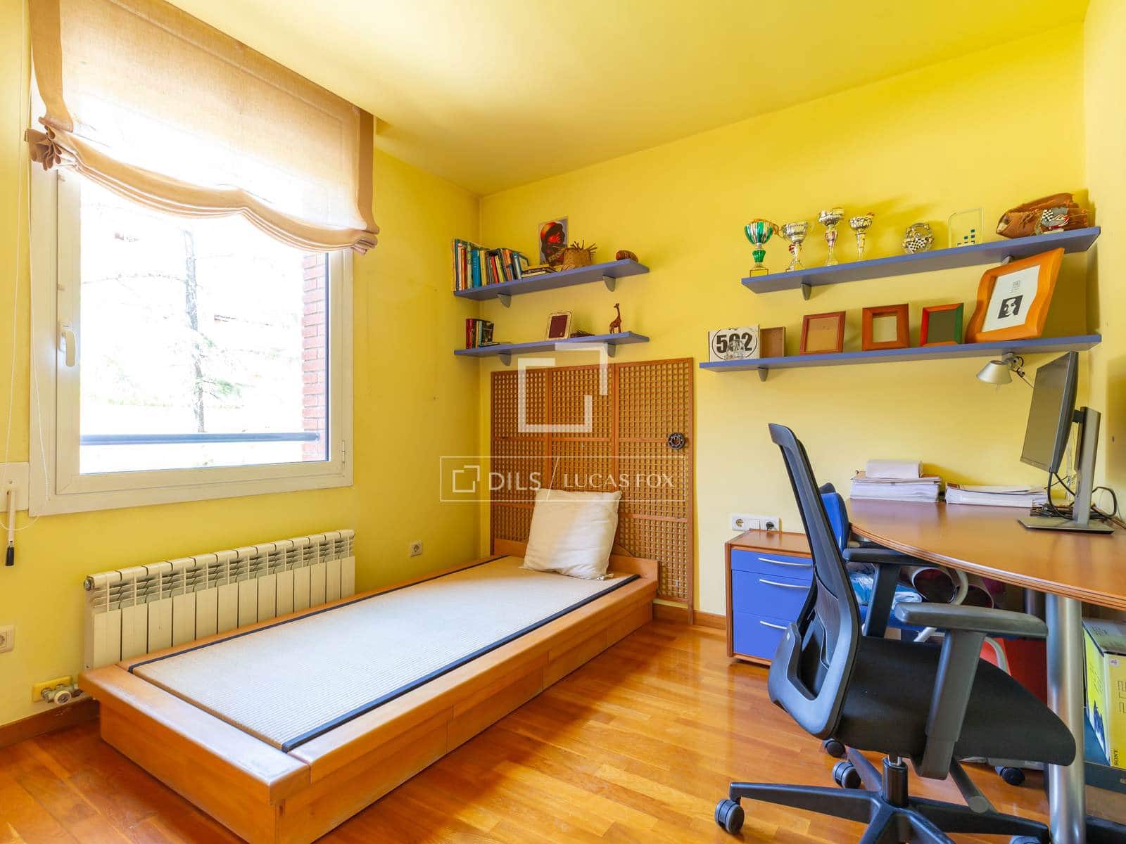4 chambre Appartement à vendre à Esplugues de Llobregat avec piscine garage - 1 150 000 € (Ref: 9932383)