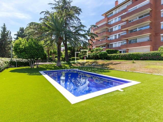 4 slaapkamer Appartement te koop in Esplugues de Llobregat met zwembad garage - € 1.150.000 (Ref: 9932383)