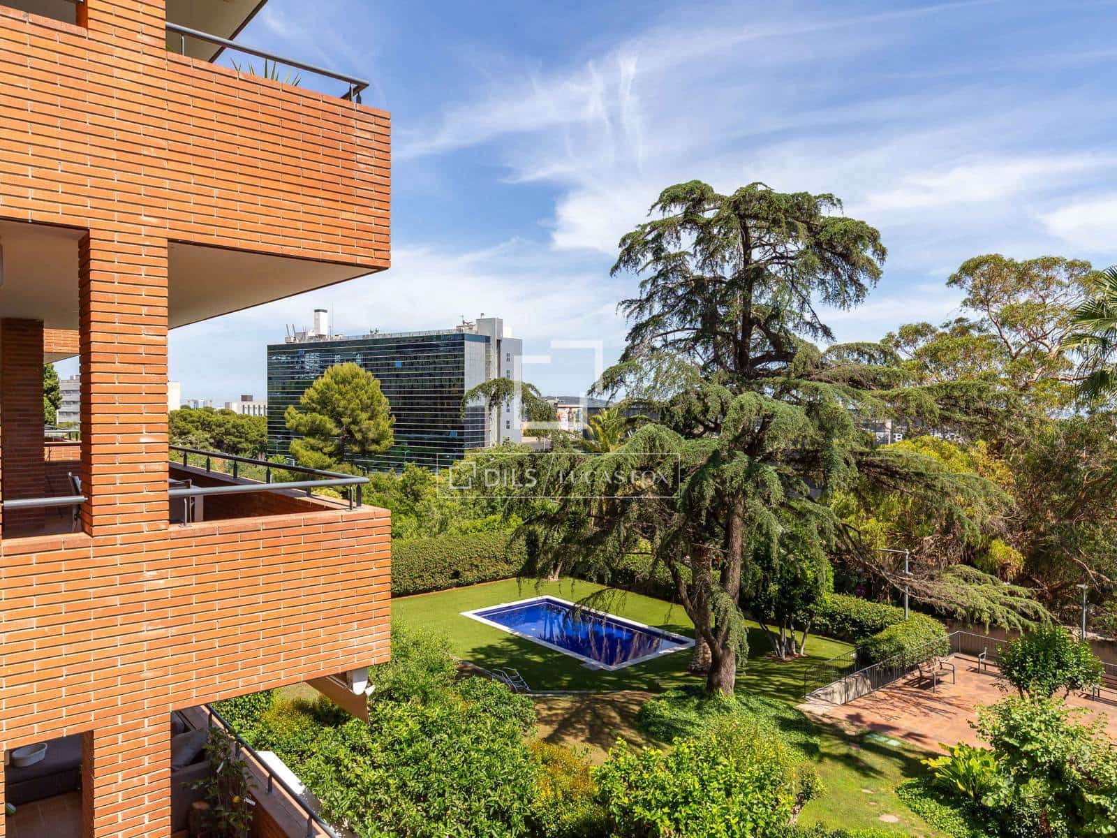 4 chambre Appartement à vendre à Esplugues de Llobregat avec piscine garage - 1 150 000 € (Ref: 9932383)