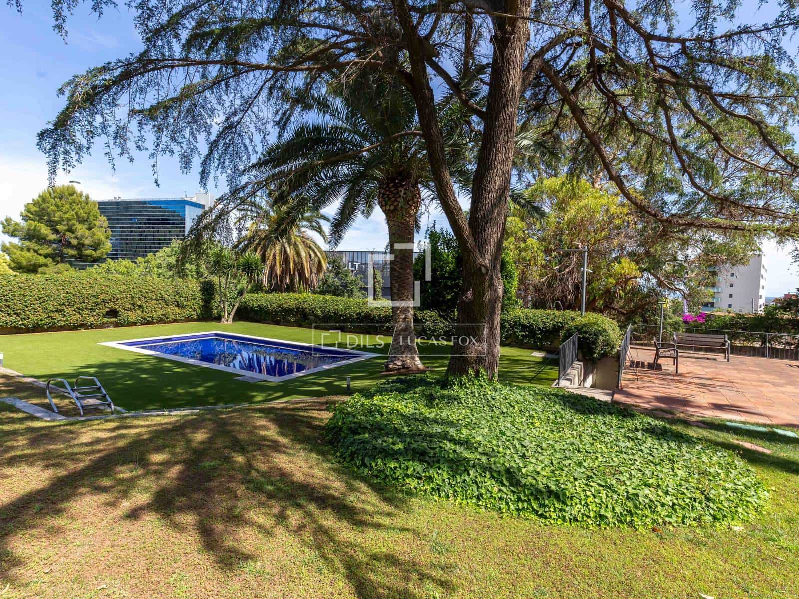 4 chambre Appartement à vendre à Esplugues de Llobregat avec piscine garage - 1 150 000 € (Ref: 9932383)