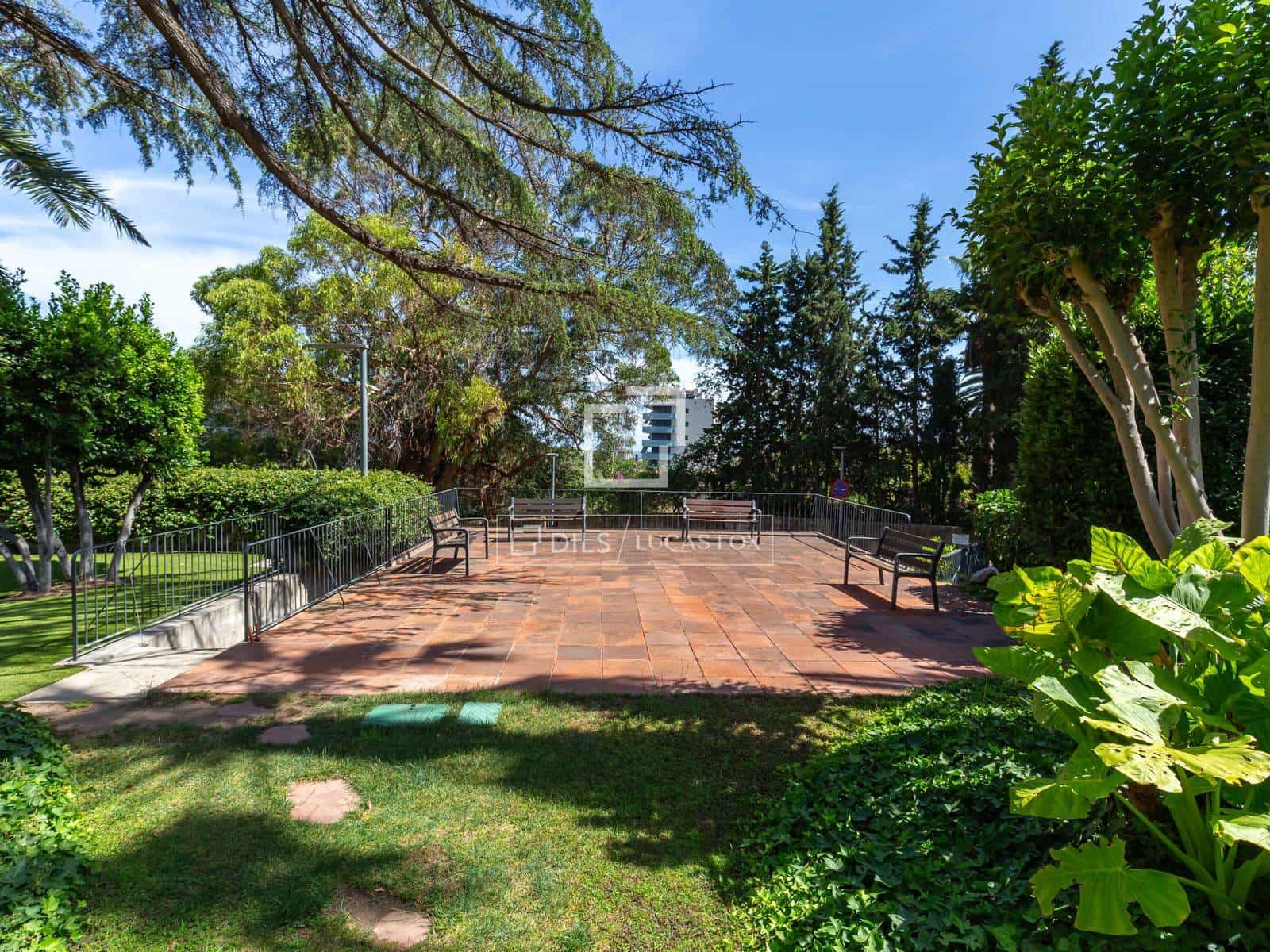 4 chambre Appartement à vendre à Esplugues de Llobregat avec piscine garage - 1 150 000 € (Ref: 9932383)