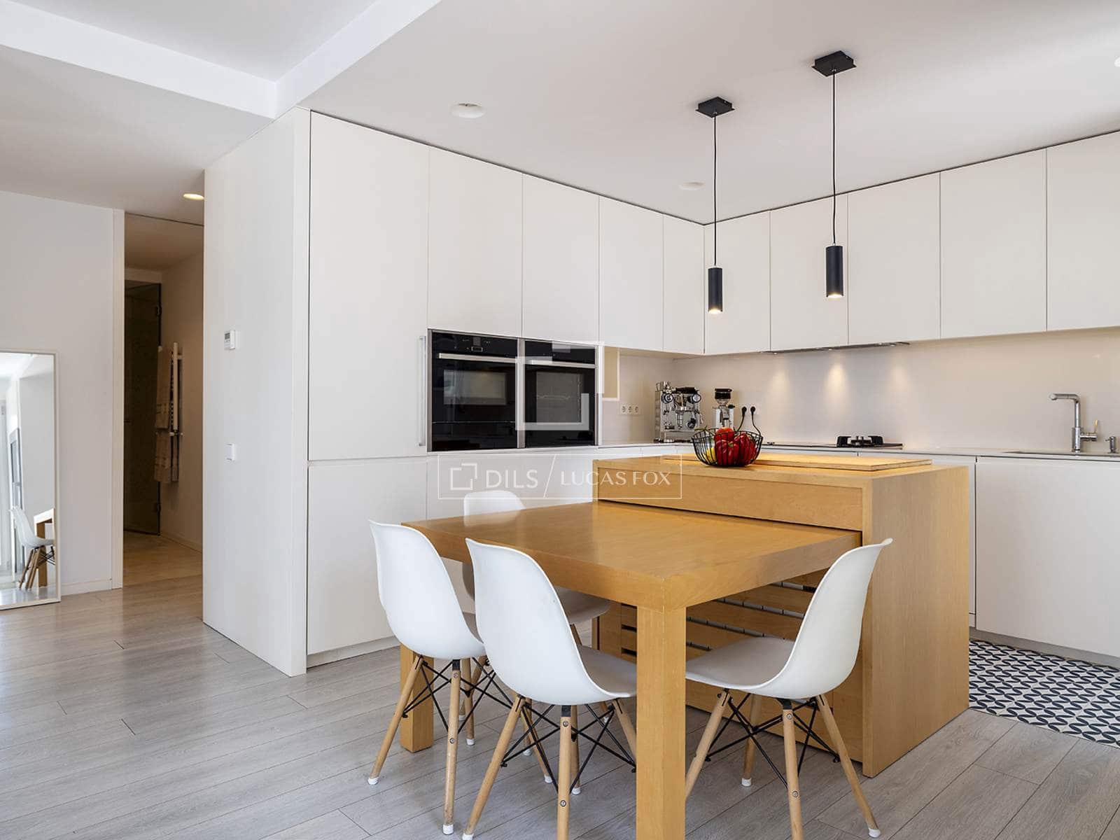 3 makuuhuone Kattohuoneisto vuokrattavana paikassa Barcelona kaupunki - 3 000 € (Ref: 9932385)