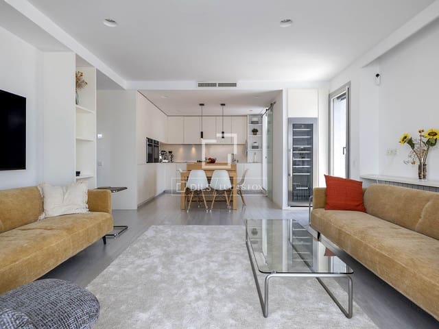 3 makuuhuone Kattohuoneisto vuokrattavana paikassa Barcelona kaupunki - 3 000 € (Ref: 9932385)