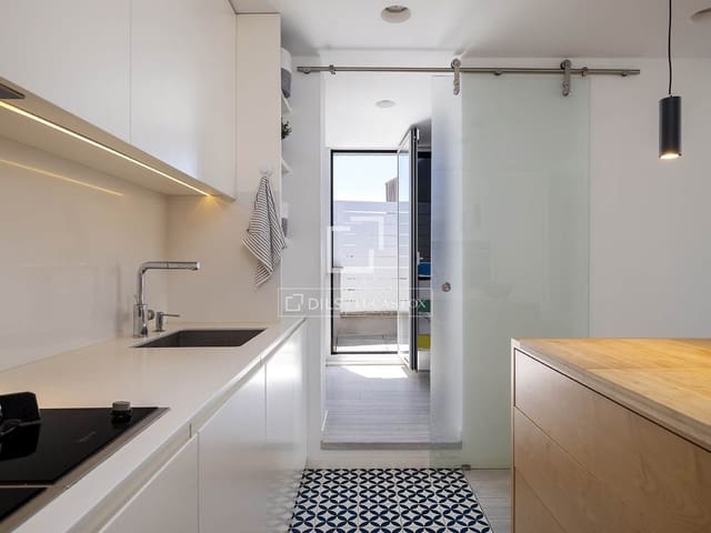3 makuuhuone Kattohuoneisto vuokrattavana paikassa Barcelona kaupunki - 3 000 € (Ref: 9932385)