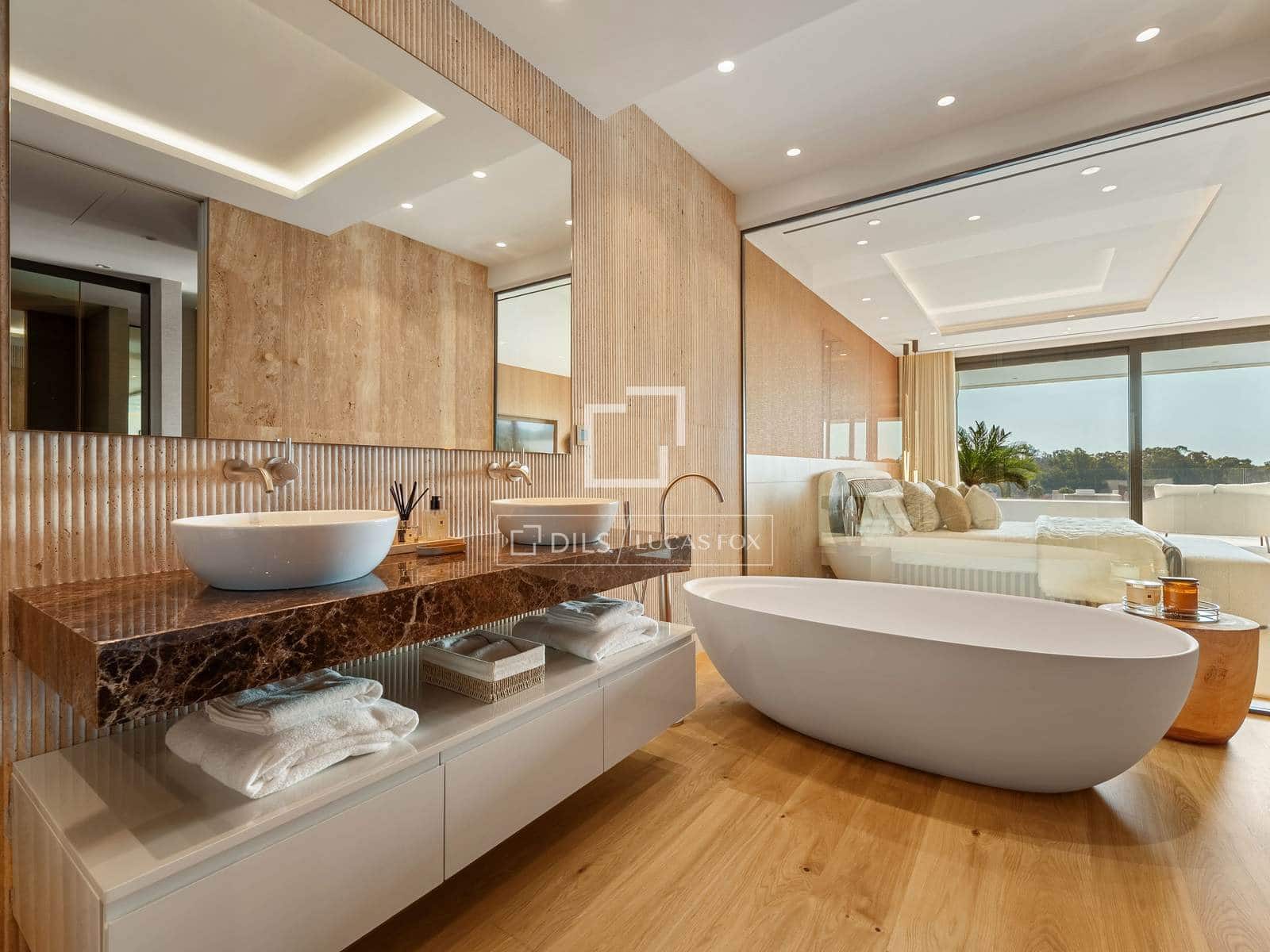 4 soverom Leilighet til salgs i Marbella med svømmebasseng garasje - € 11 400 000 (Ref: 9932386)