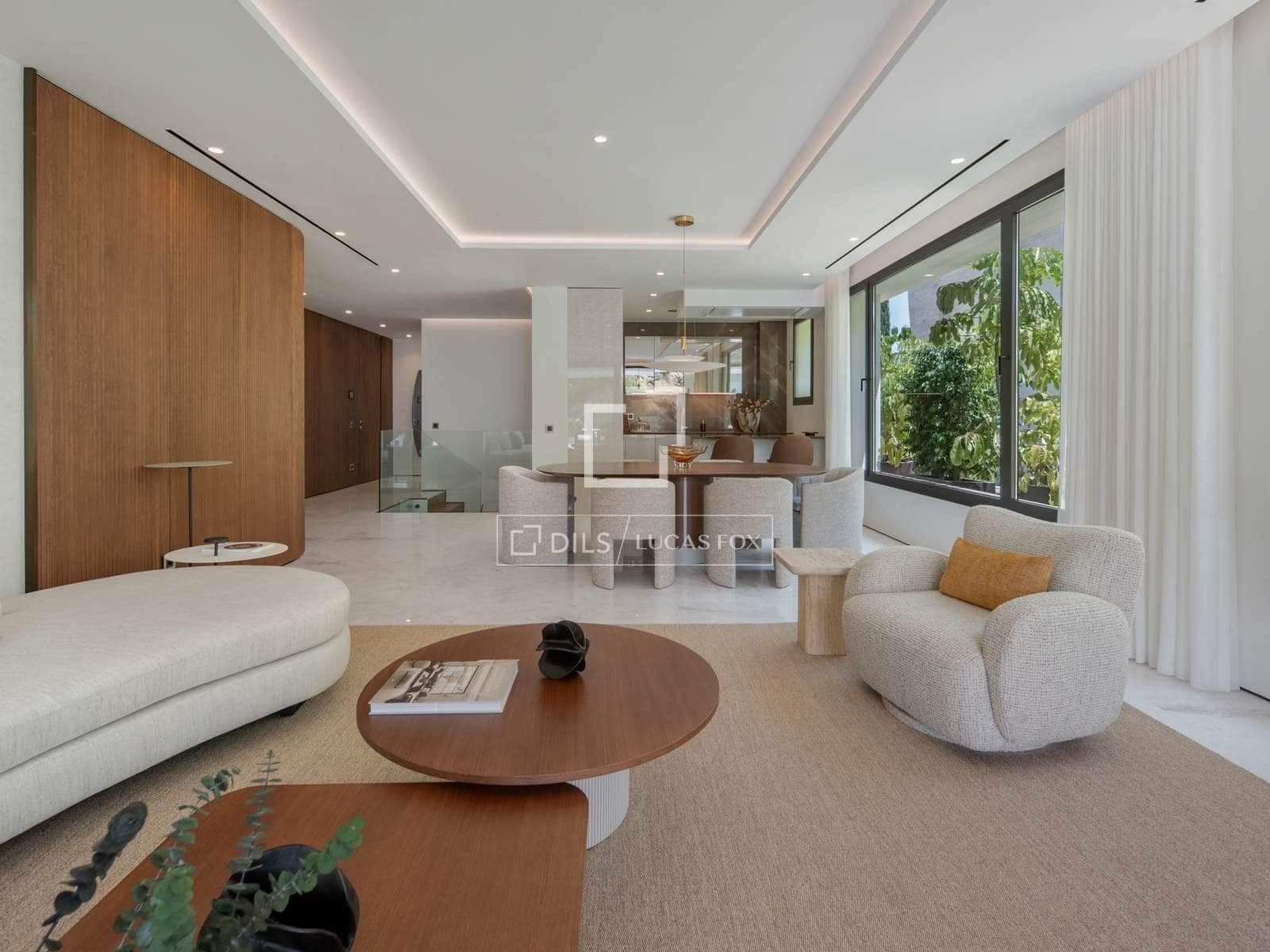 4 bedroom Penthouse for sale in Marbella with pool garage - € 4,850,000 (Ref: 9932387)