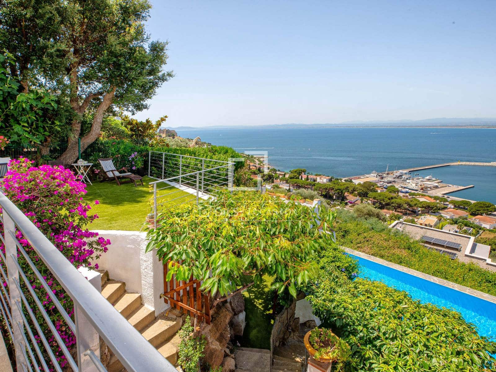 3 soveværelse Villa til salg i Roses med swimmingpool garage - € 895.000 (Ref: 9932559)