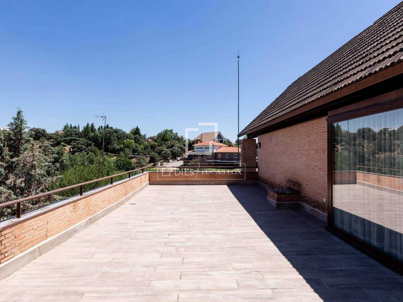 8 bedroom Villa for sale in Las Rozas de Madrid with pool garage - € 1,975,000 (Ref: 9935098)