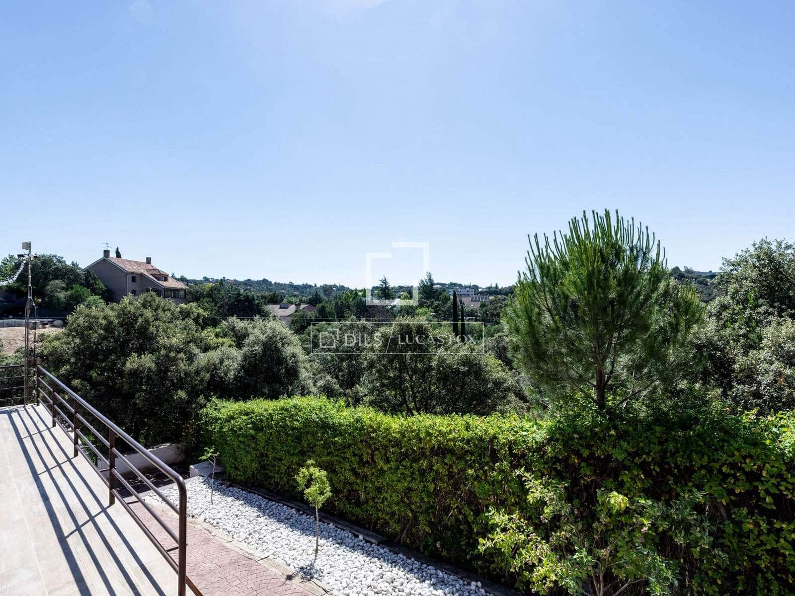8 bedroom Villa for sale in Las Rozas de Madrid with pool garage - € 1,975,000 (Ref: 9935098)
